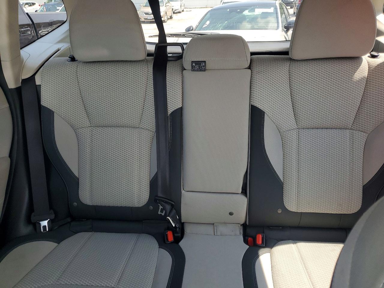 2019 Subaru Forester Premium Белый vin: JF2SKAEC0KH511483