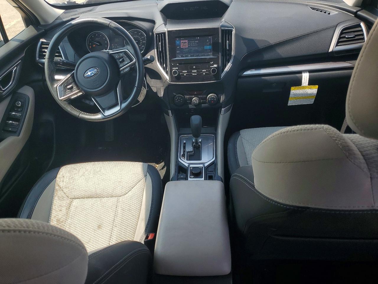 2019 Subaru Forester Premium Белый vin: JF2SKAEC0KH511483