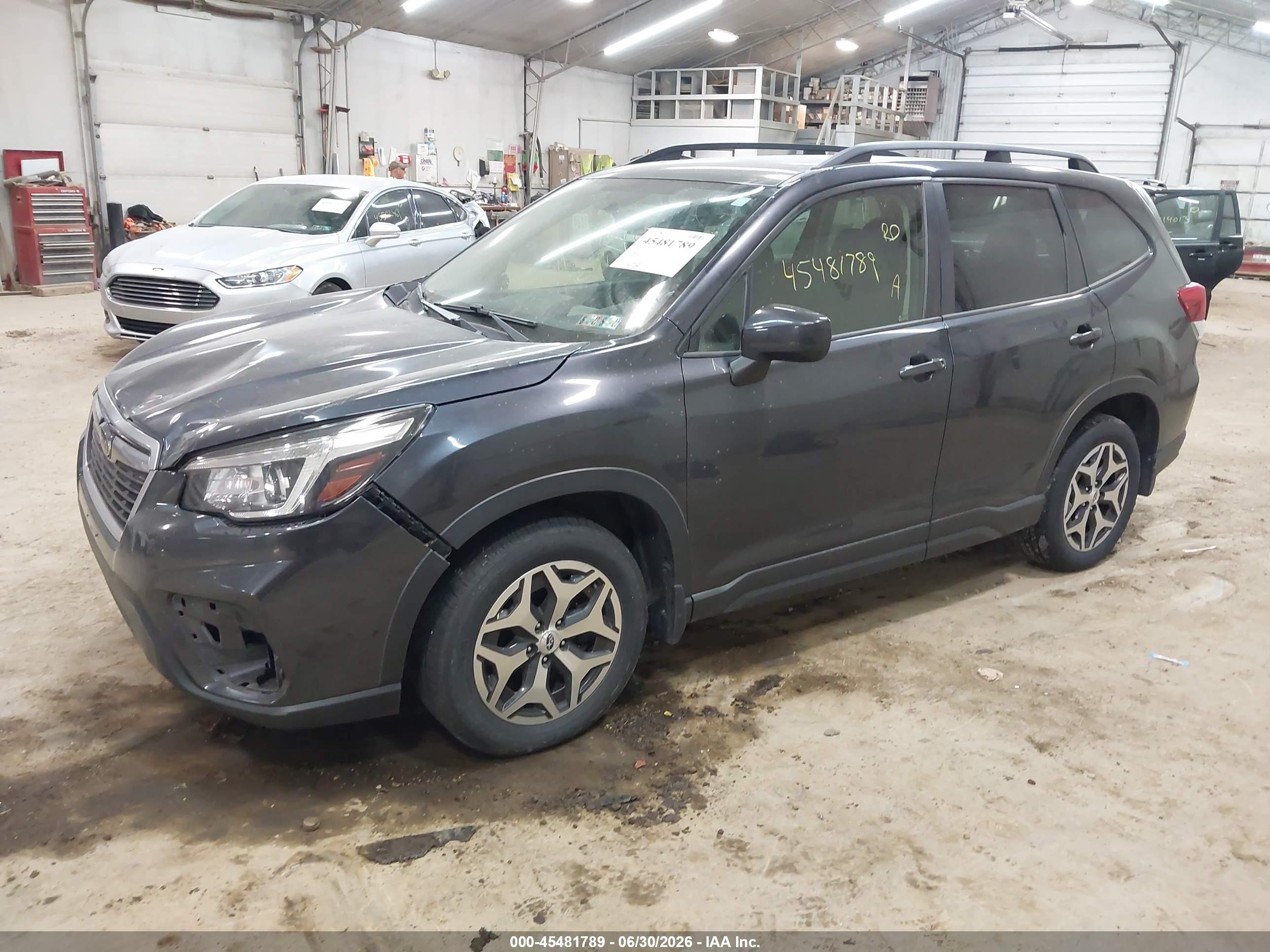 2019 Subaru Forester Premium Black vin: JF2SKAEC3KH411345