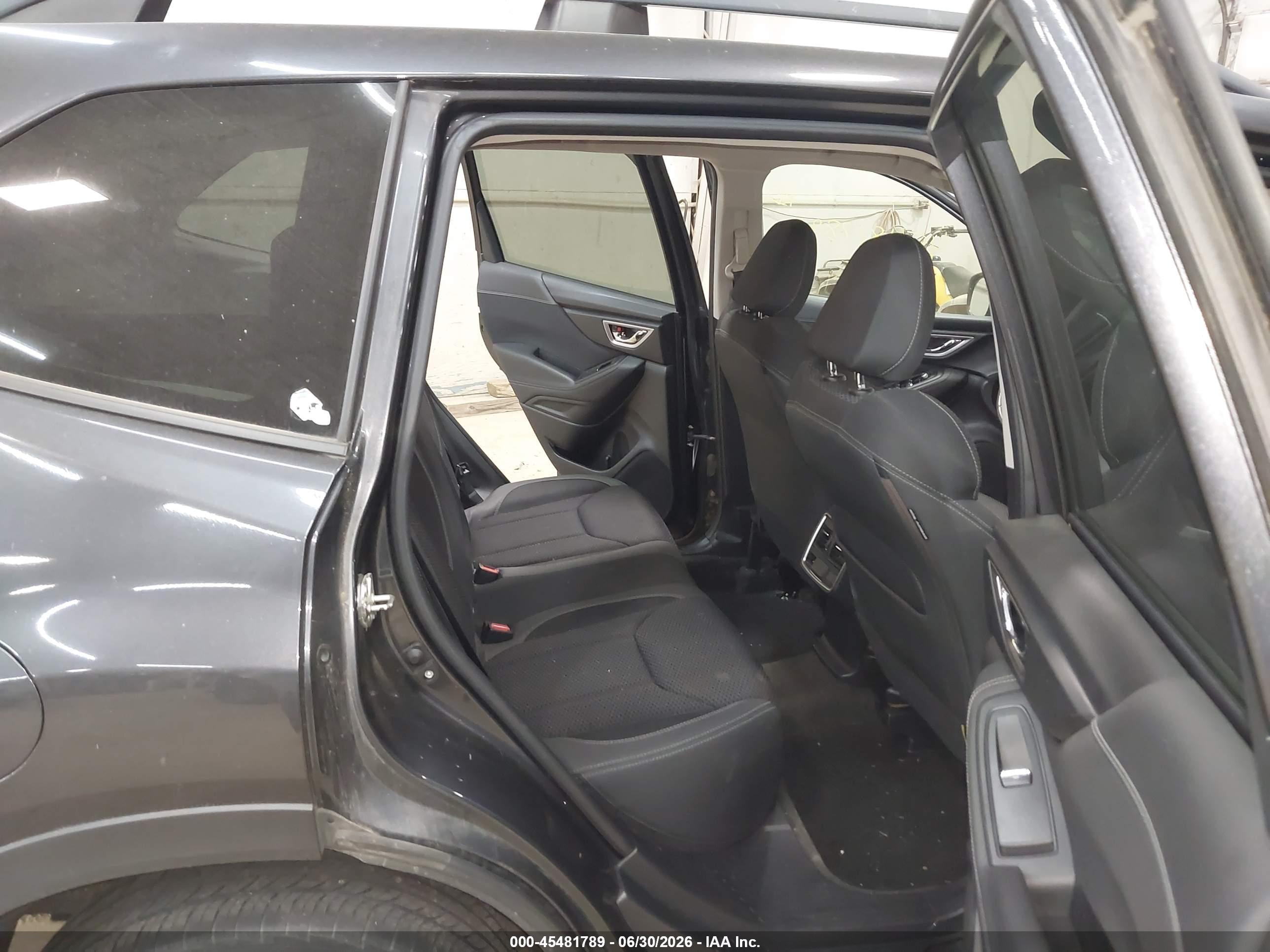 2019 Subaru Forester Premium Black vin: JF2SKAEC3KH411345