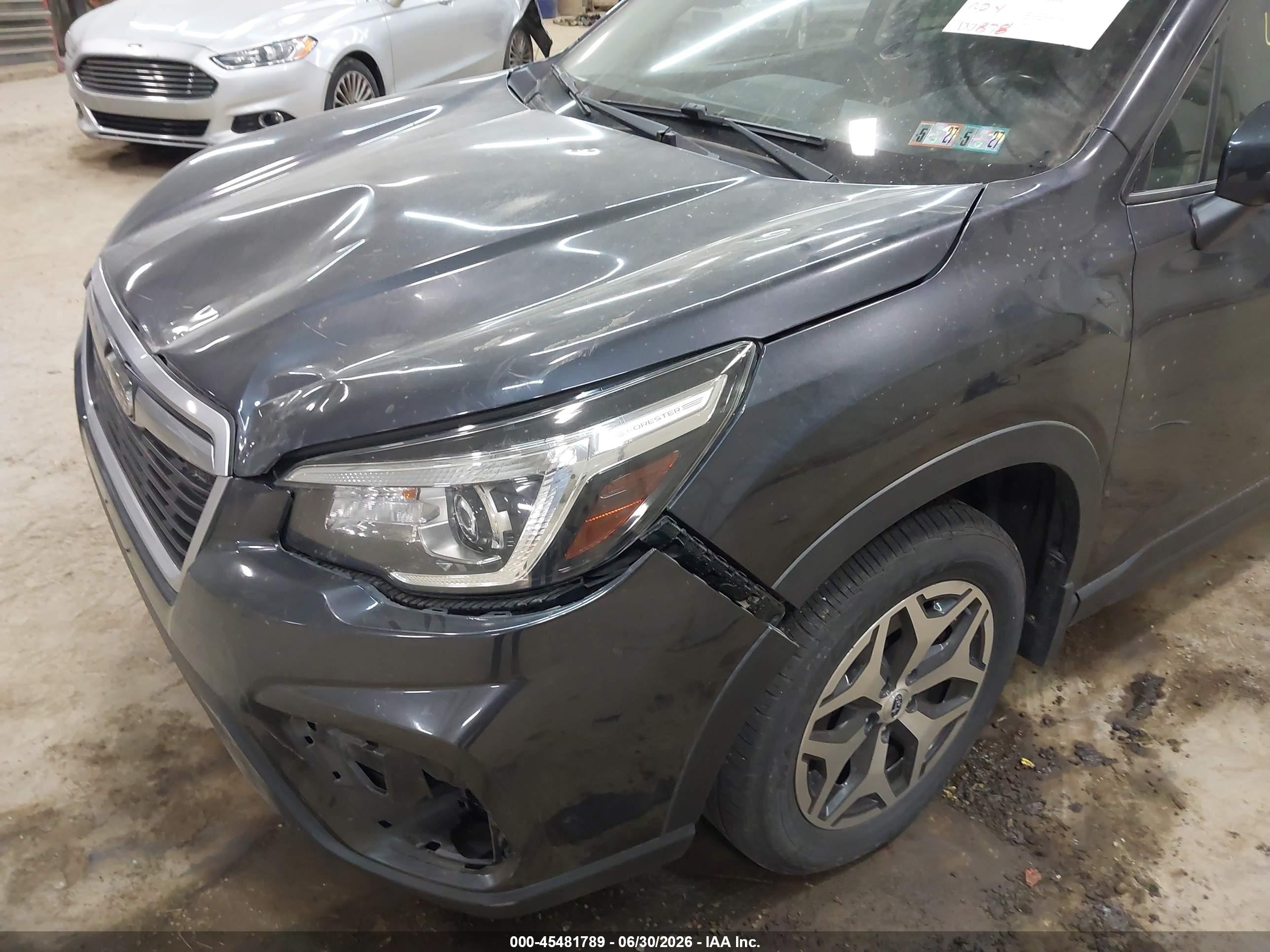 2019 Subaru Forester Premium Black vin: JF2SKAEC3KH411345