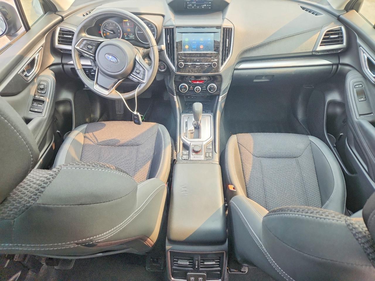 2023 Subaru Forester Premium Silver vin: JF2SKAEC4PH454762