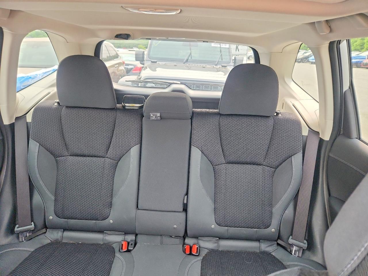 2023 Subaru Forester Premium Silver vin: JF2SKAEC4PH454762