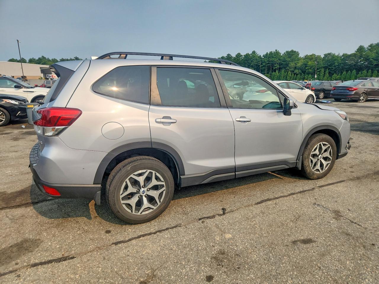 2023 Subaru Forester Premium Silver vin: JF2SKAEC4PH454762