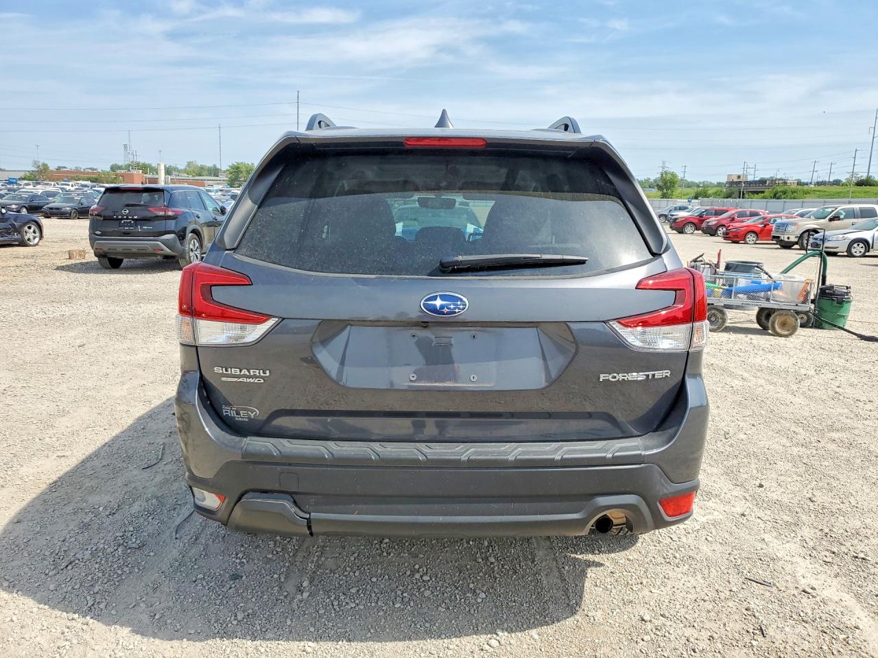 2023 Subaru Forester Premium Gray vin: JF2SKAEC5PH450882