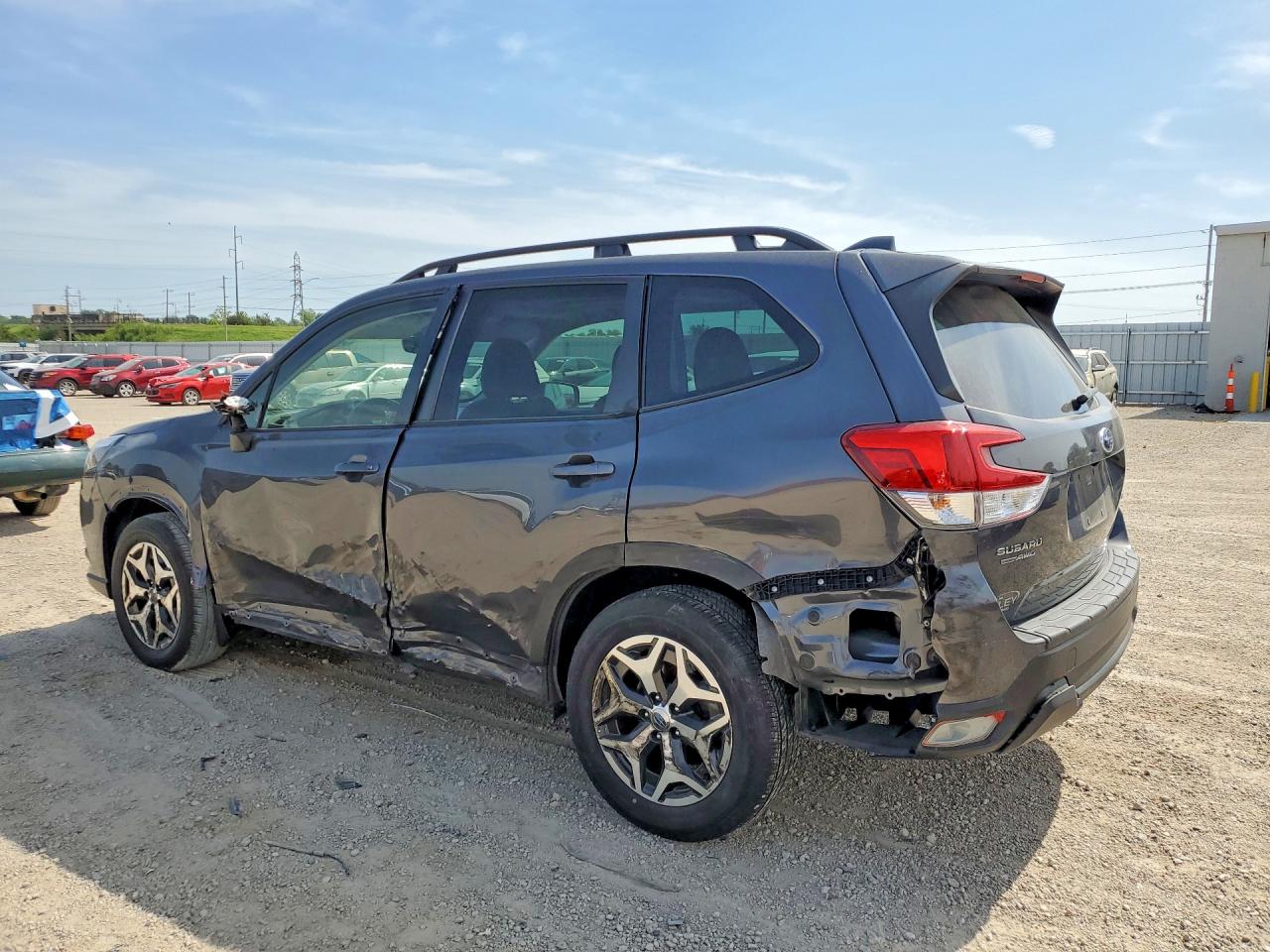 2023 Subaru Forester Premium Gray vin: JF2SKAEC5PH450882