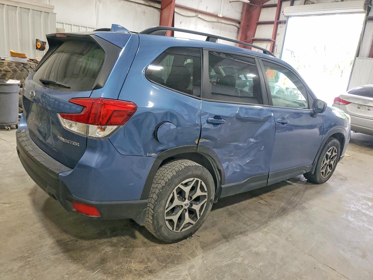 2019 Subaru Forester Premium Blue vin: JF2SKAEC8KH428108