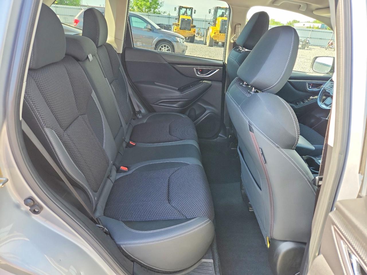 2019 Subaru Forester Premium Silver vin: JF2SKAECXKH470618