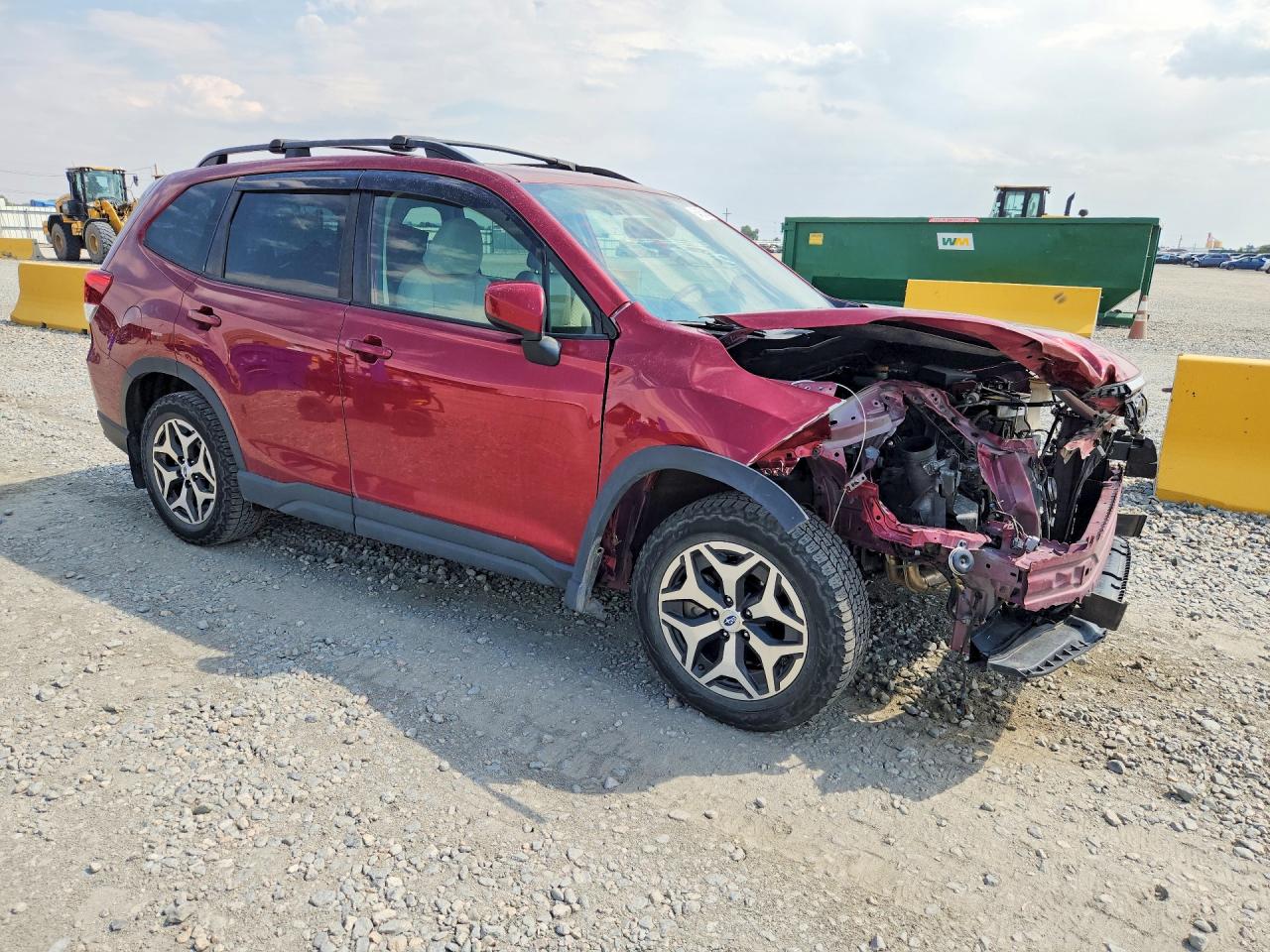 2021 Subaru Forester Premium Темно-бордовый vin: JF2SKAFCXMH490918