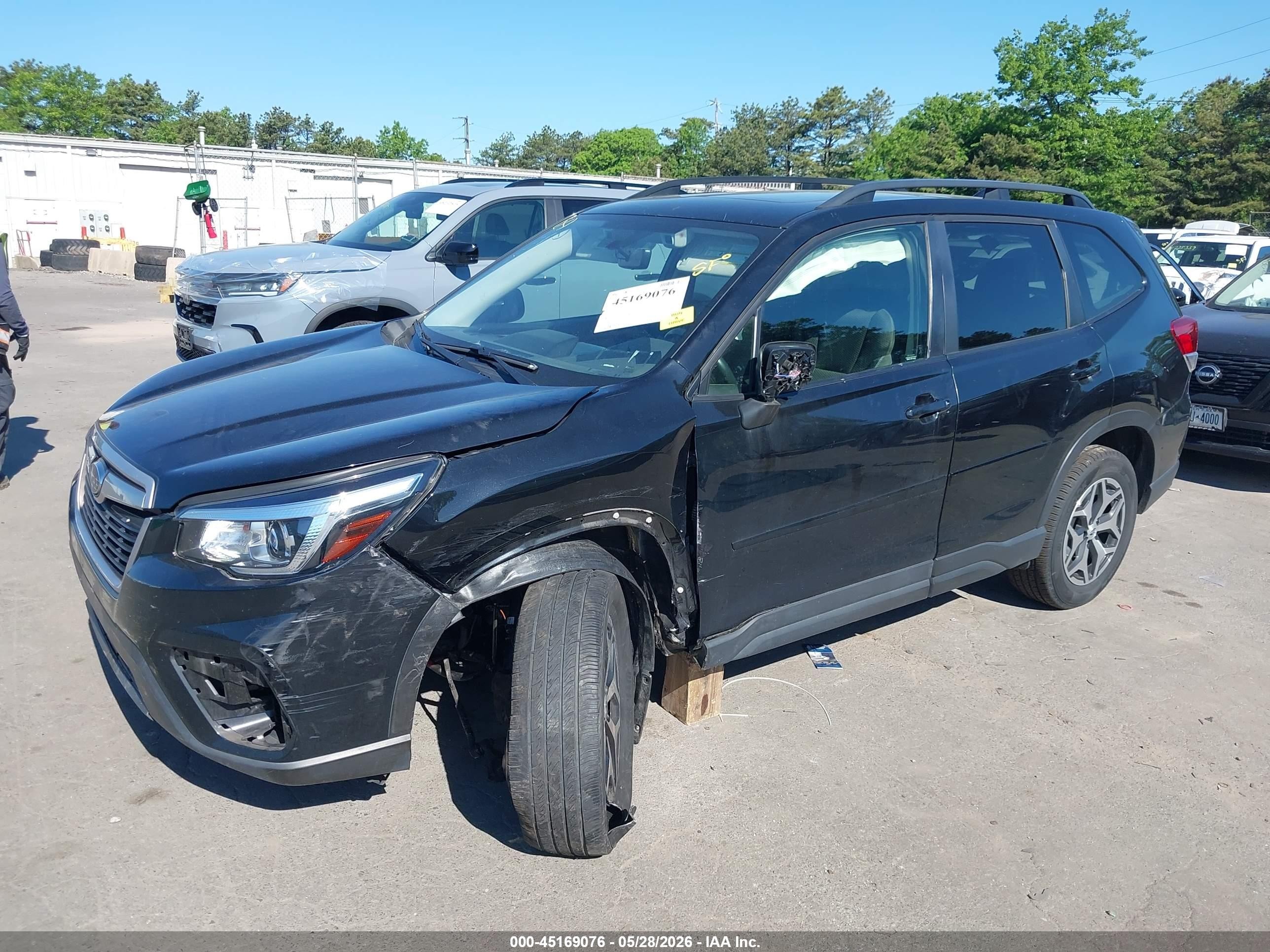 2020 Subaru Forester Premium Black vin: JF2SKAGC2LH581677