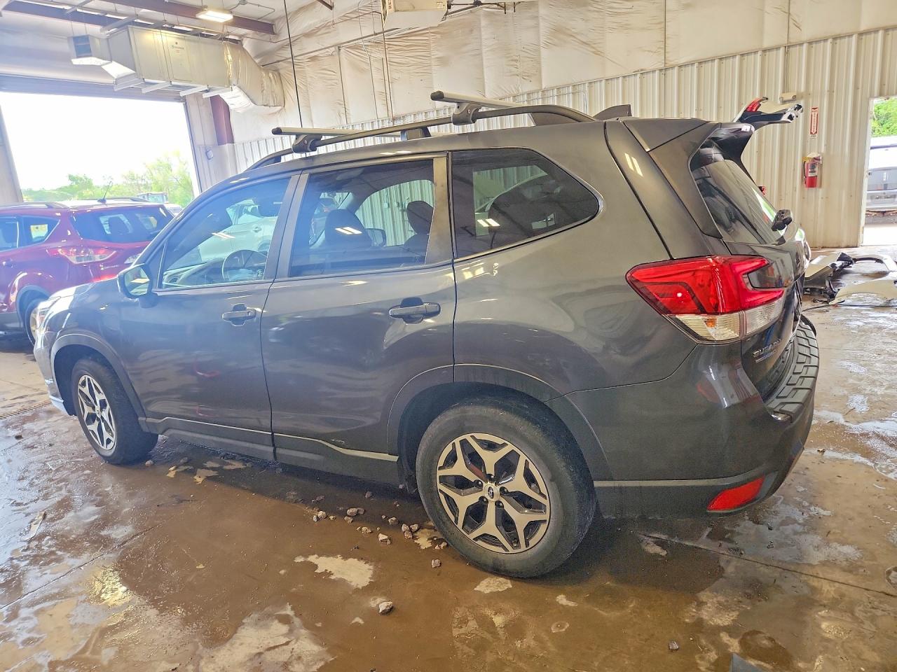 2020 Subaru Forester Premium Gray vin: JF2SKAGC3LH465520