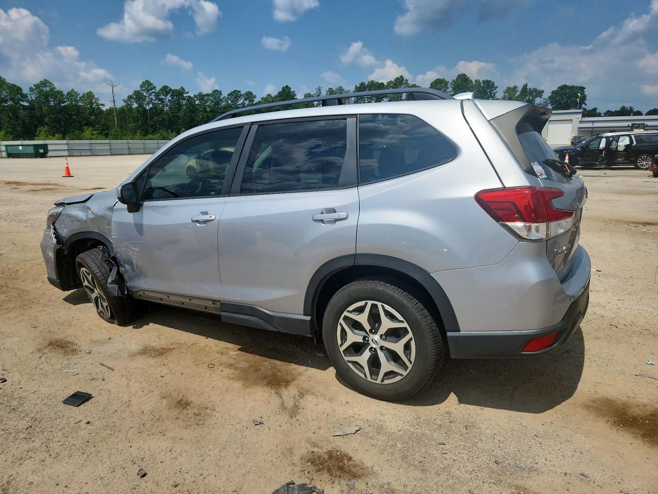 2020 Subaru Forester Premium Silver vin: JF2SKAGC3LH561907