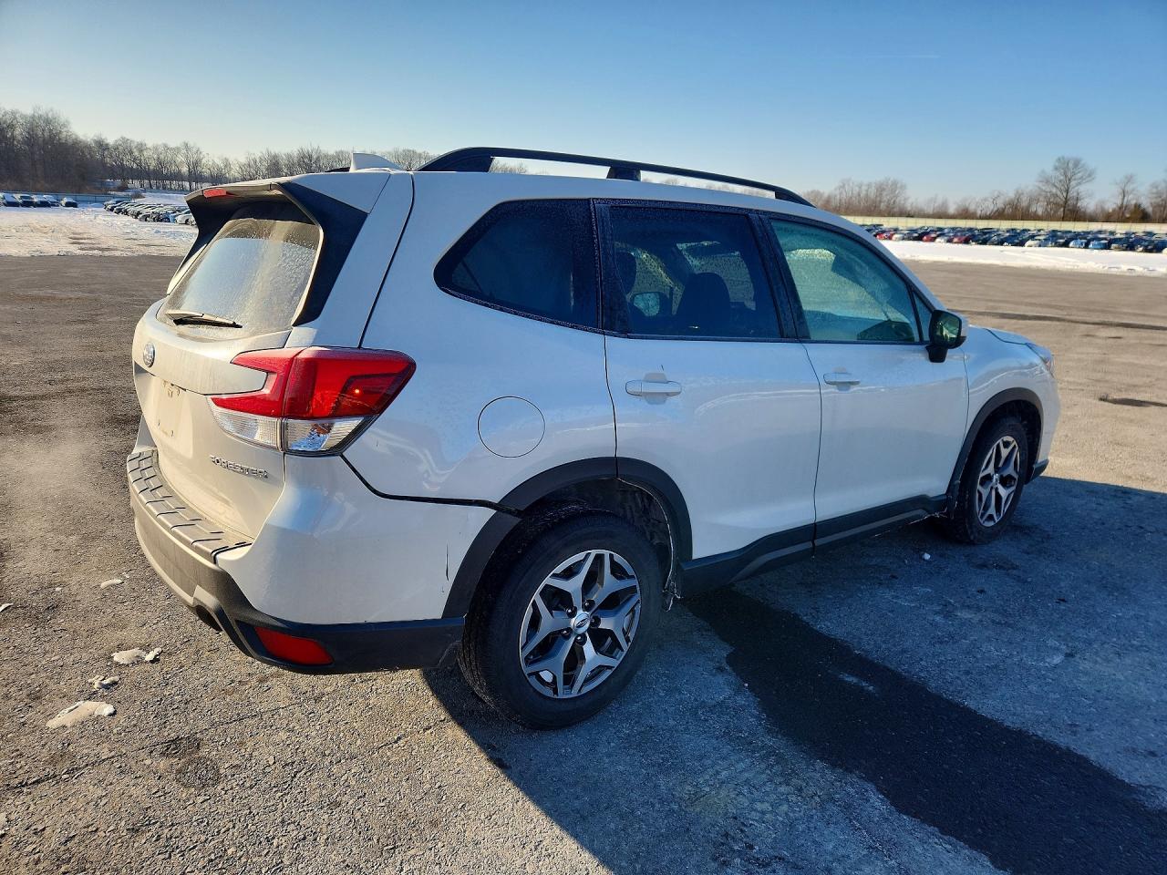 2019 Subaru Forester White vin: JF2SKAGC4KH464732