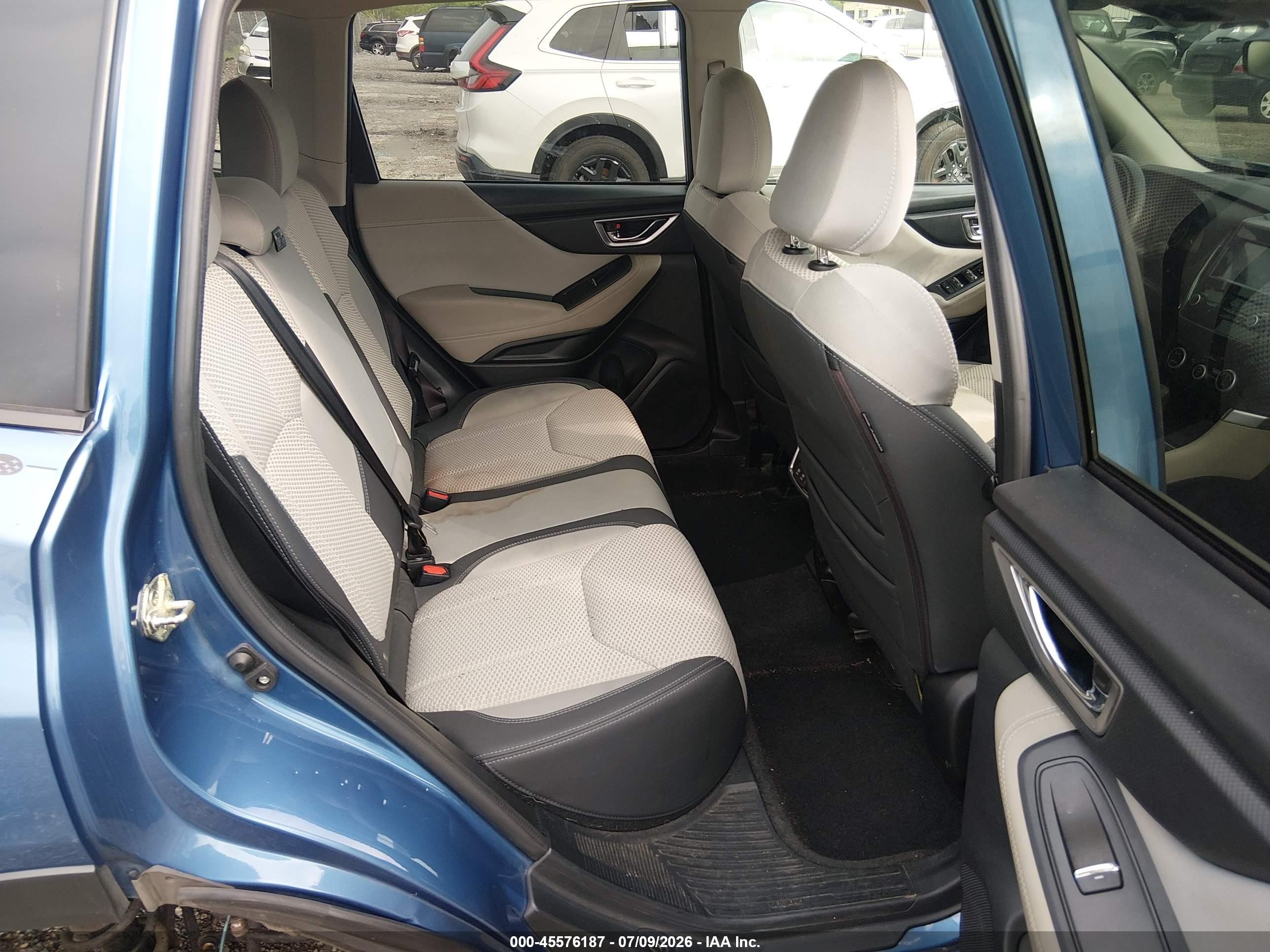2019 Subaru Forester Premium Blue vin: JF2SKAGC4KH574065