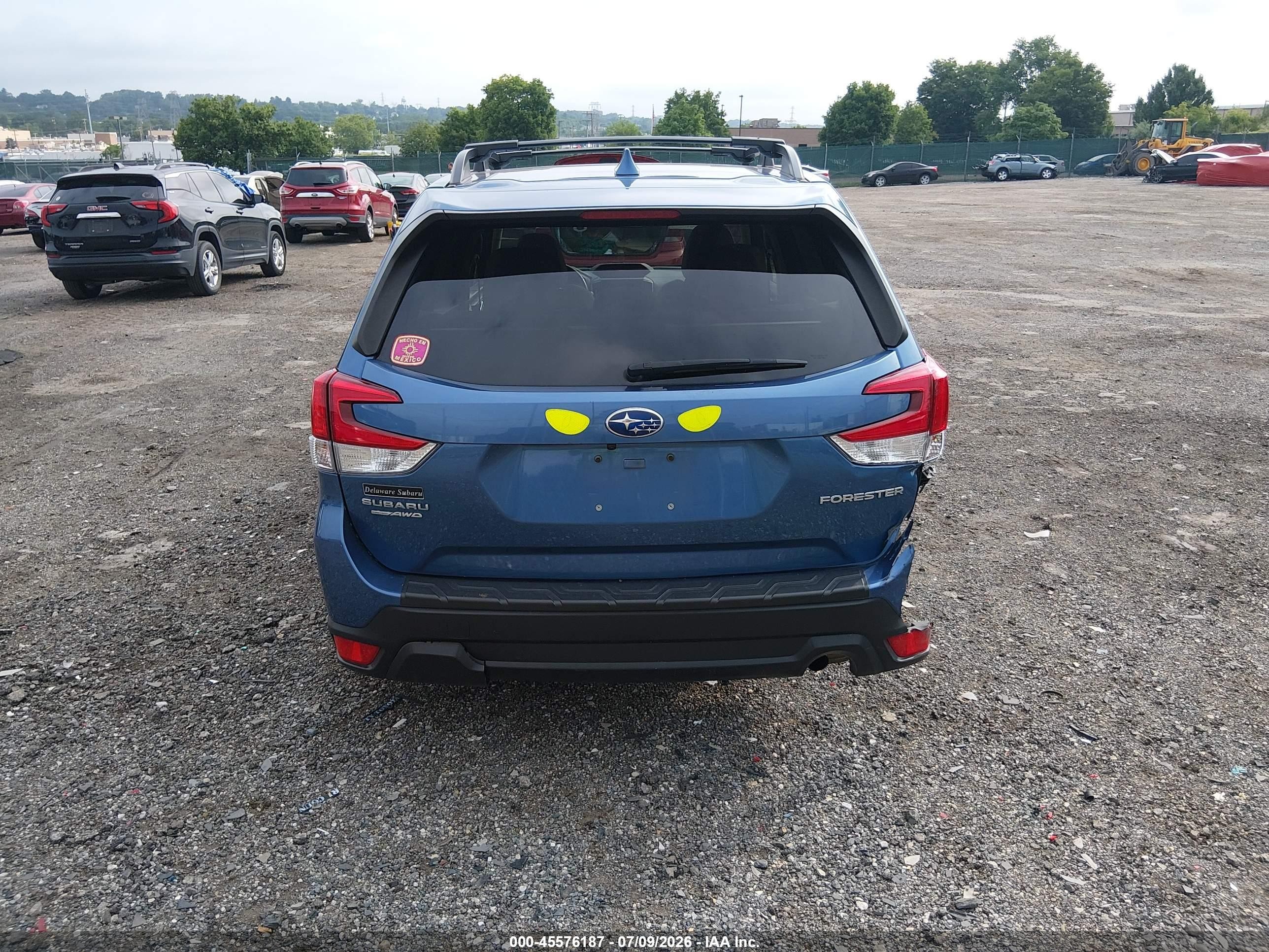 2019 Subaru Forester Premium Blue vin: JF2SKAGC4KH574065