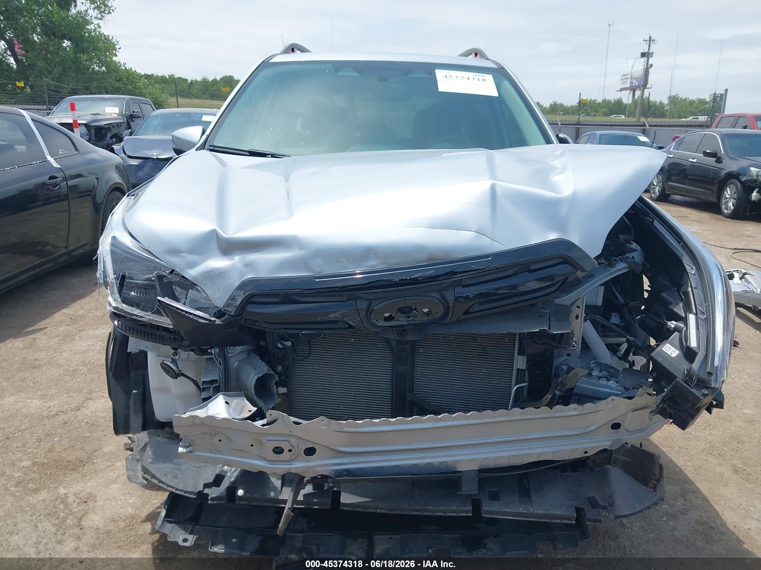 2024 Subaru Forester Sport Silver vin: JF2SKAGC5RH450607