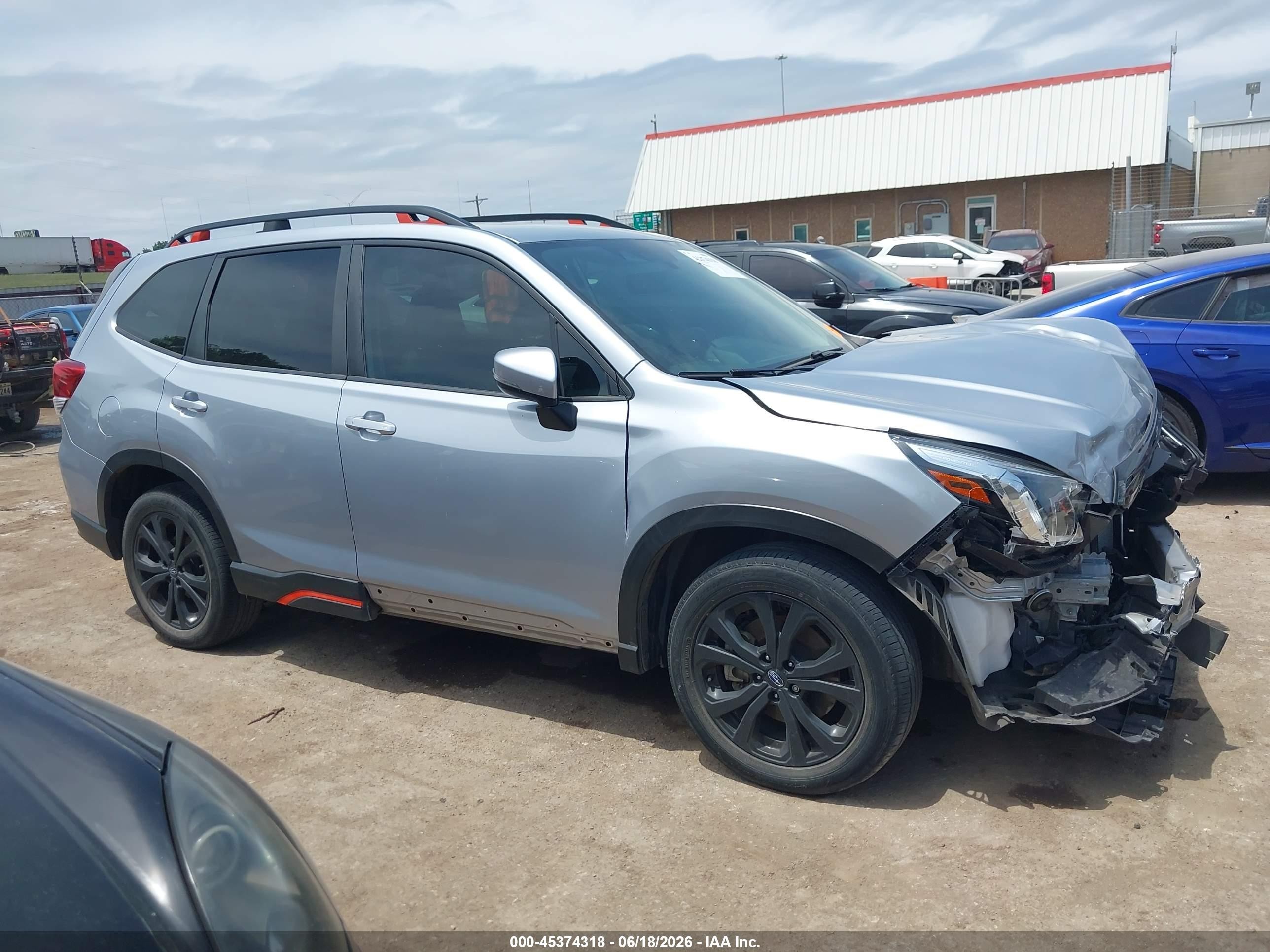 2024 Subaru Forester Sport Silver vin: JF2SKAGC5RH450607
