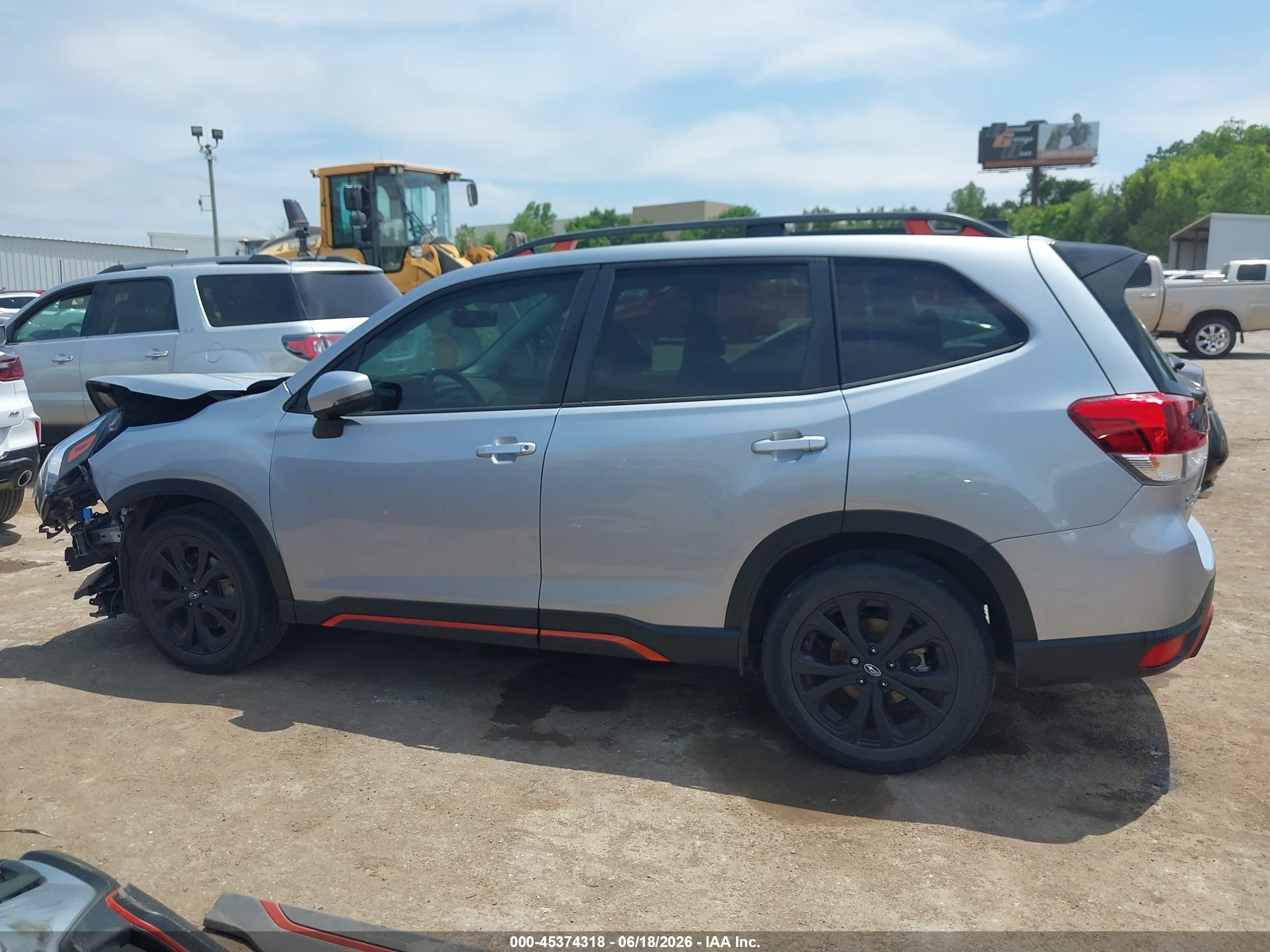 2024 Subaru Forester Sport Silver vin: JF2SKAGC5RH450607