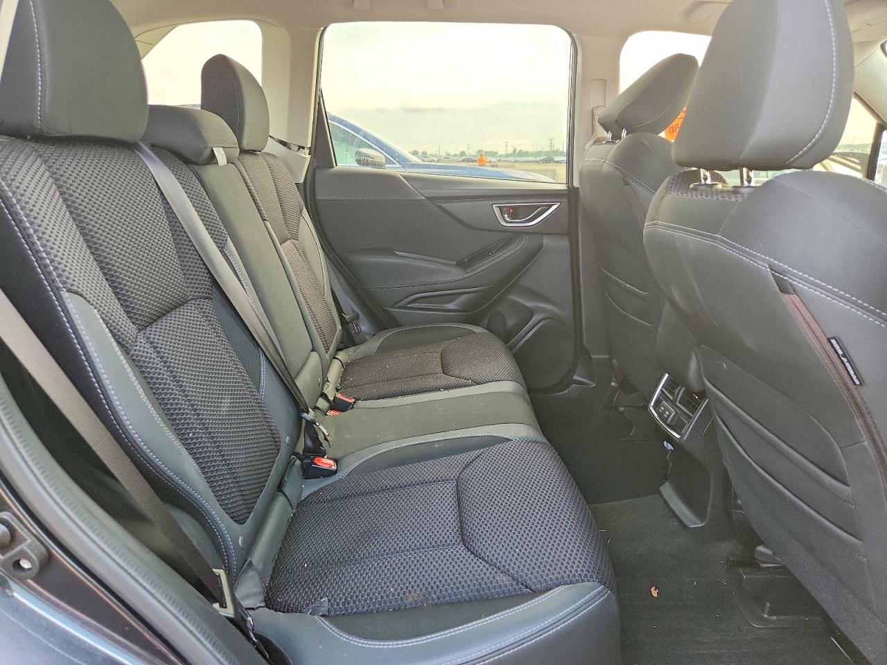 2019 Subaru Forester Premium Угольный vin: JF2SKAGC7KH450162