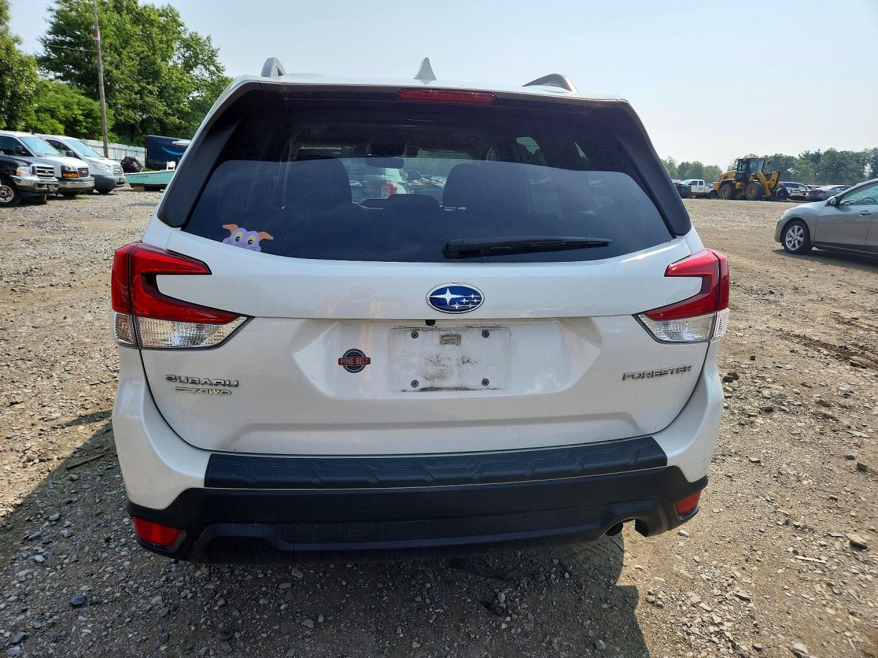 2020 Subaru Forester Premium White vin: JF2SKAGC8LH428897