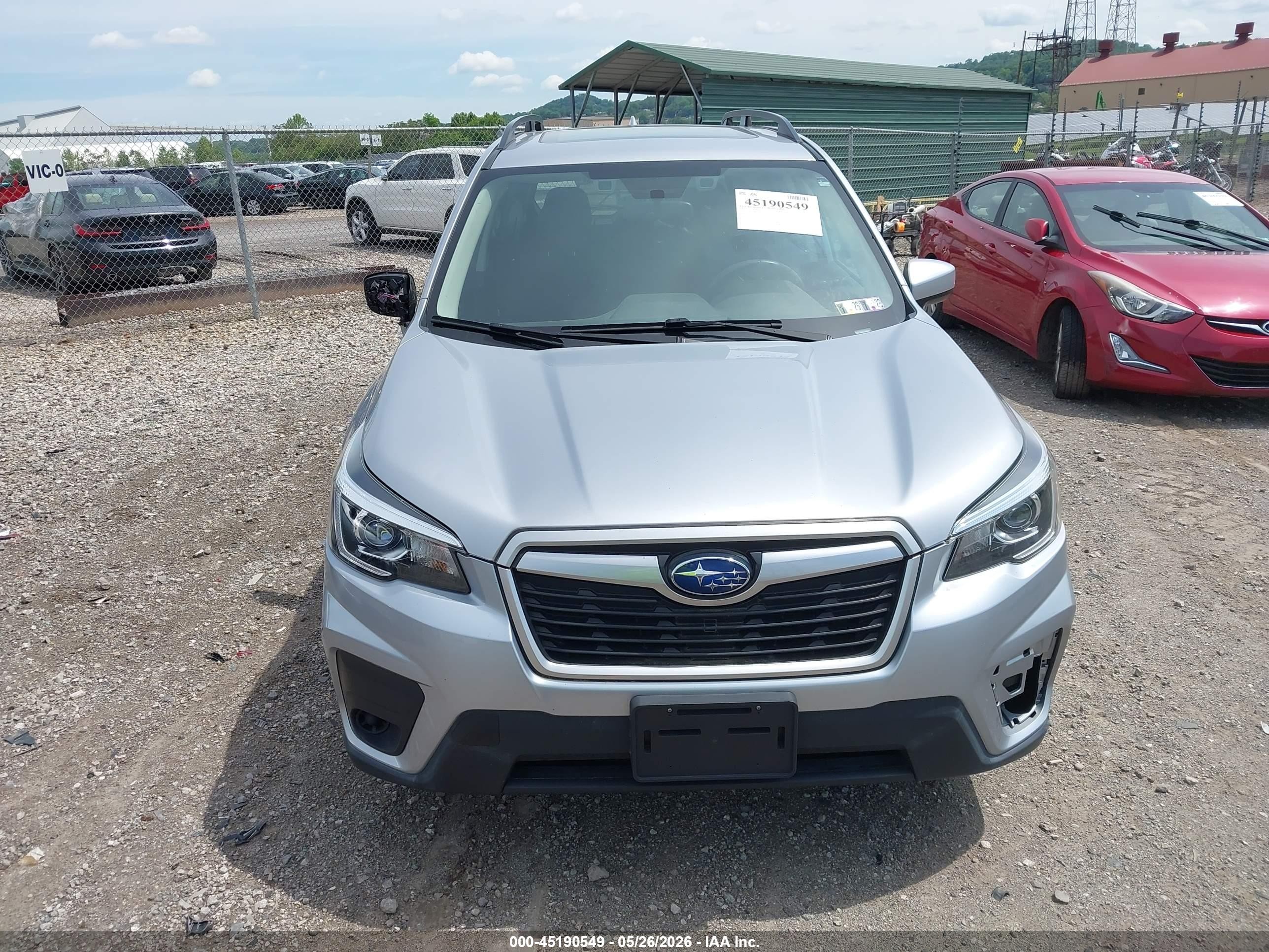 2020 Subaru Forester Premium Silver vin: JF2SKAGC8LH496469
