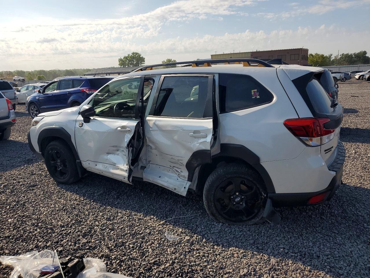 2024 Subaru Forester Wilderness White vin: JF2SKAJC1RH500766