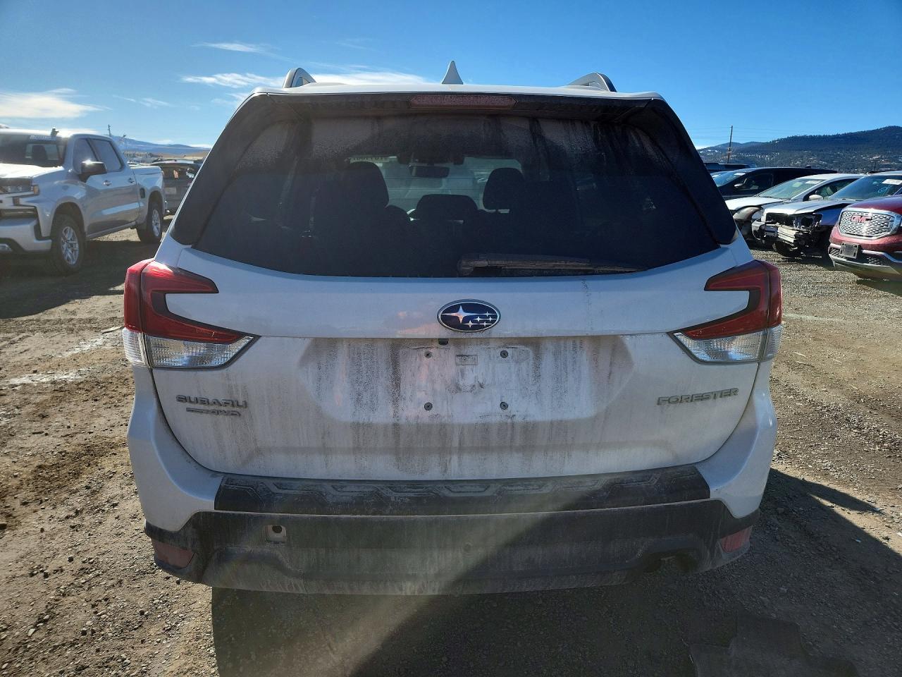 2021 Subaru Forester Premium White vin: JF2SKAJC2MH453871