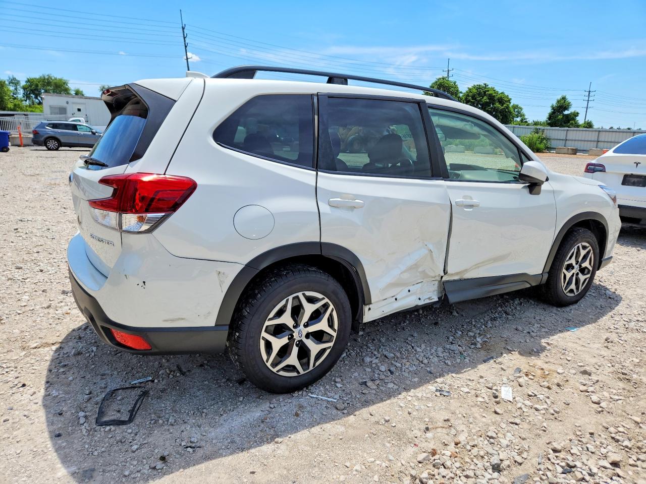 2021 Subaru Forester Premium White vin: JF2SKAJC2MH488958