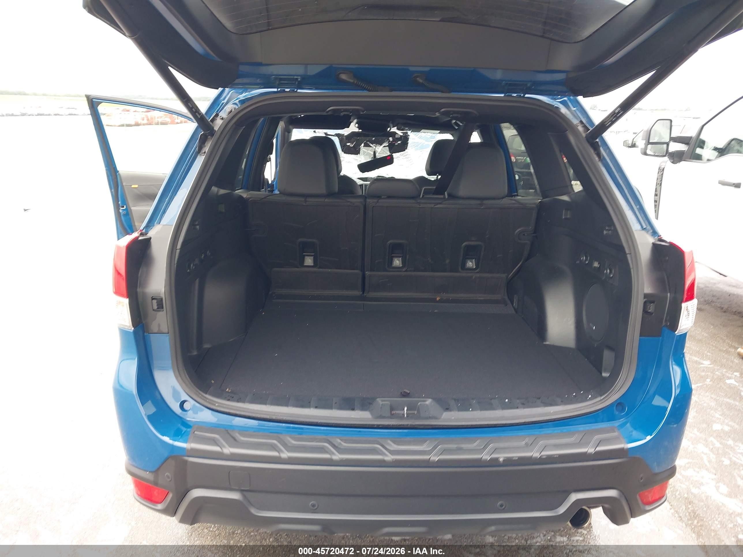 2025 Subaru Forester Wilderness Blue vin: JF2SKAJC2SH402125