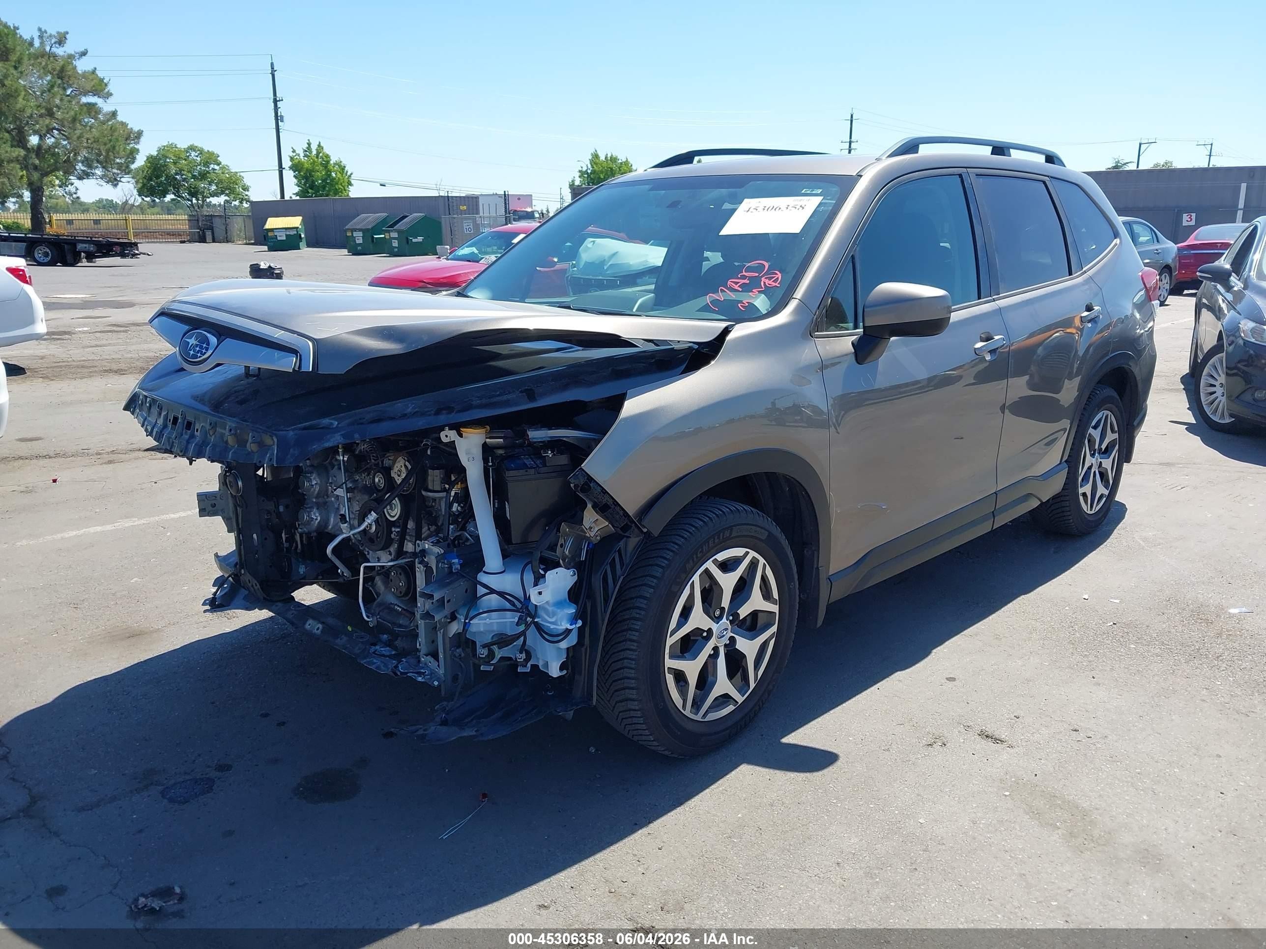 2020 Subaru Forester Premium Gray vin: JF2SKAJC3LH403138