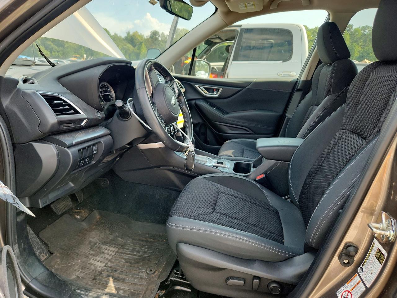 2020 Subaru Forester Premium Tan vin: JF2SKAJC3LH415905