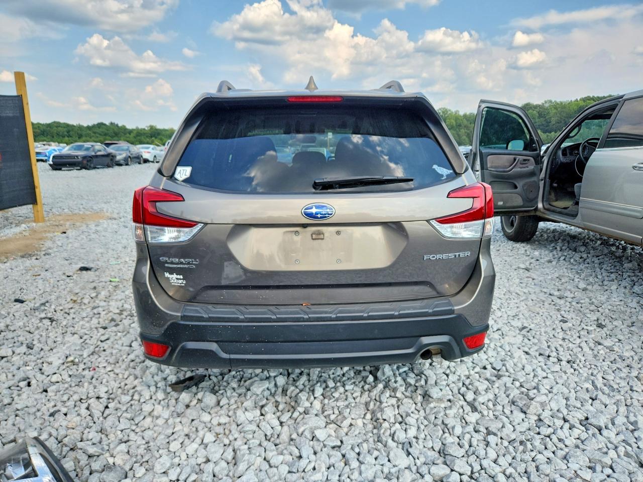 2020 Subaru Forester Premium Tan vin: JF2SKAJC3LH415905