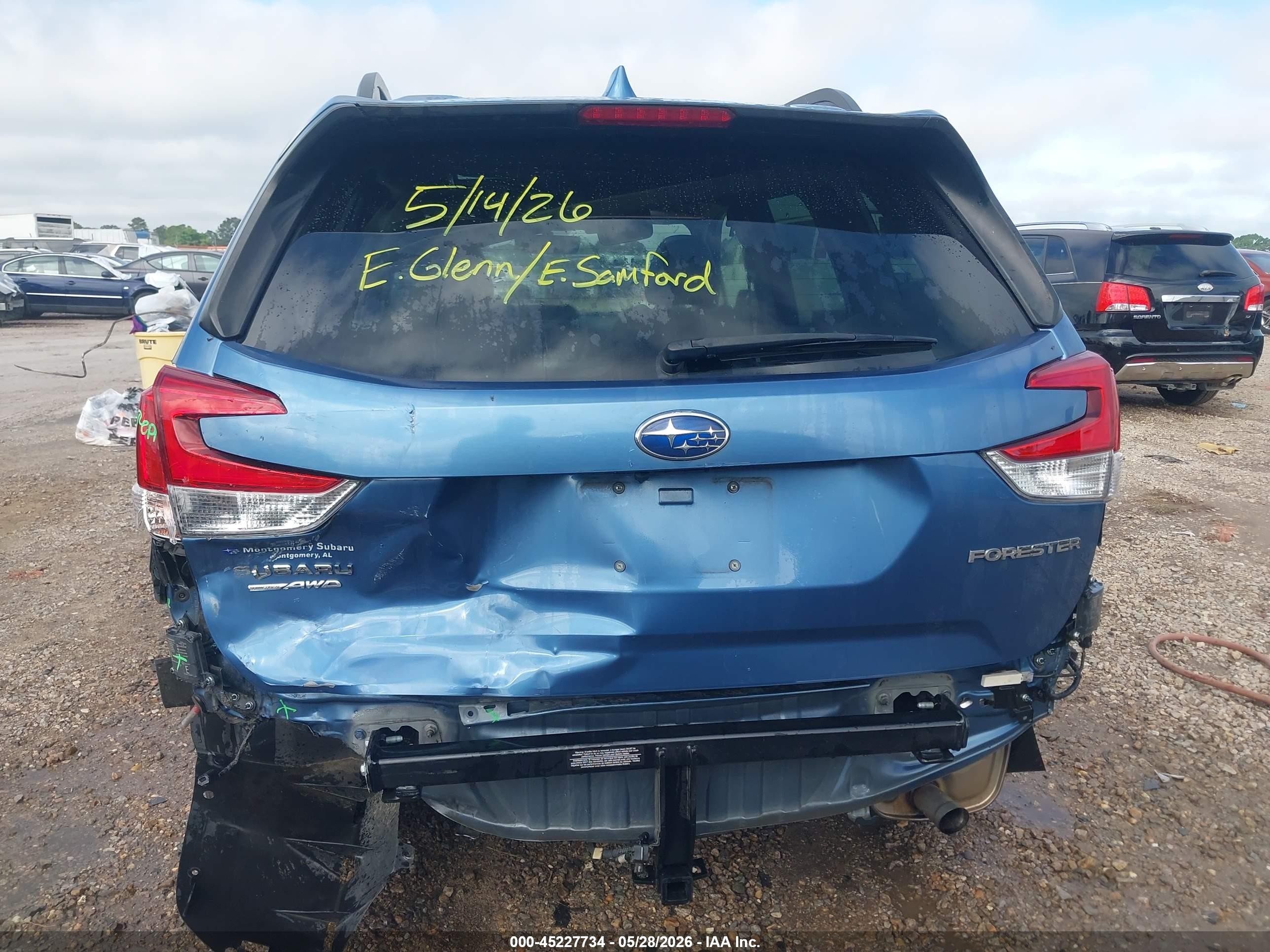 2020 Subaru Forester Premium Синий vin: JF2SKAJC3LH537230