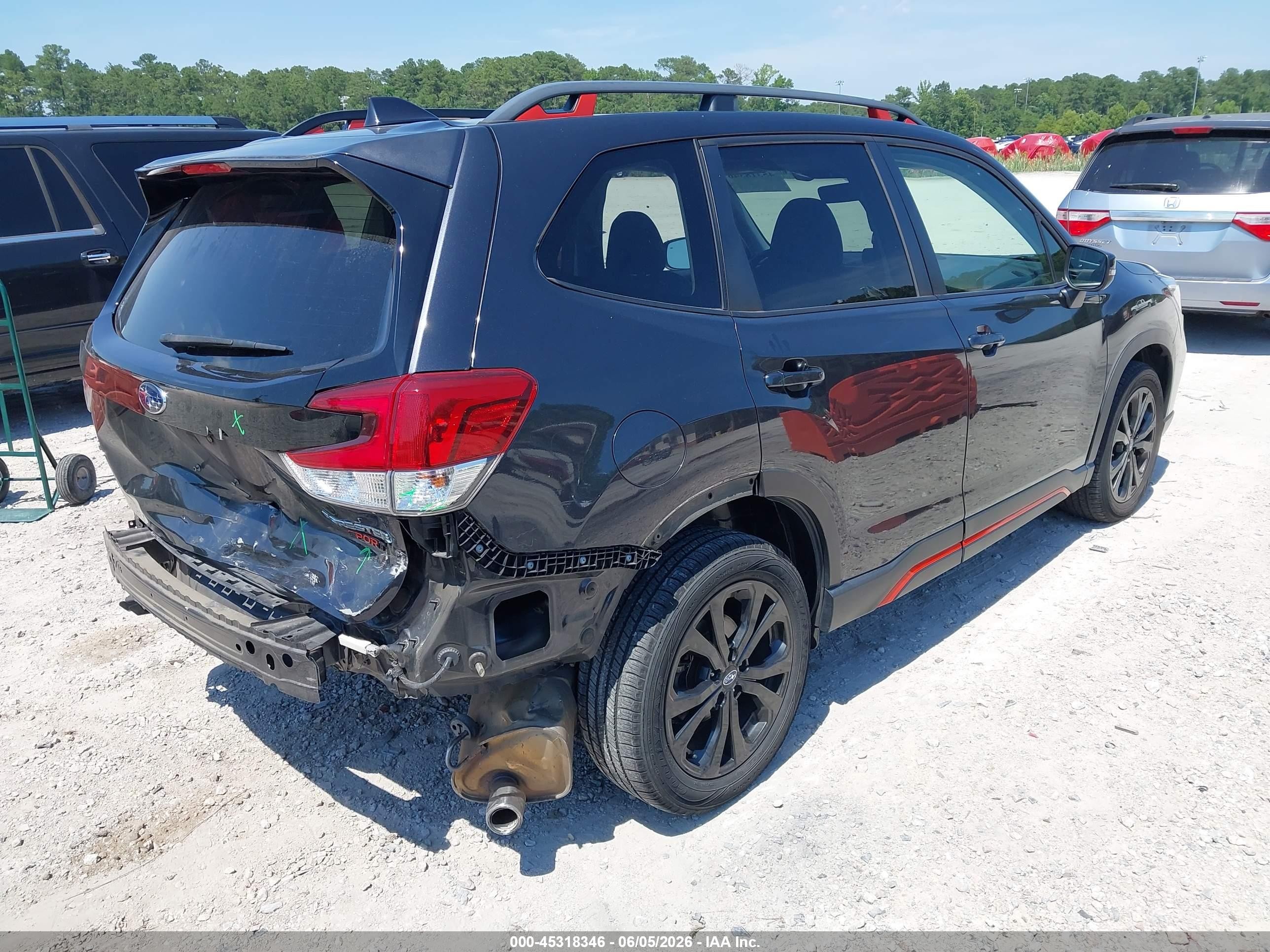 2019 Subaru Forester Sport Black vin: JF2SKAJC4KH442447