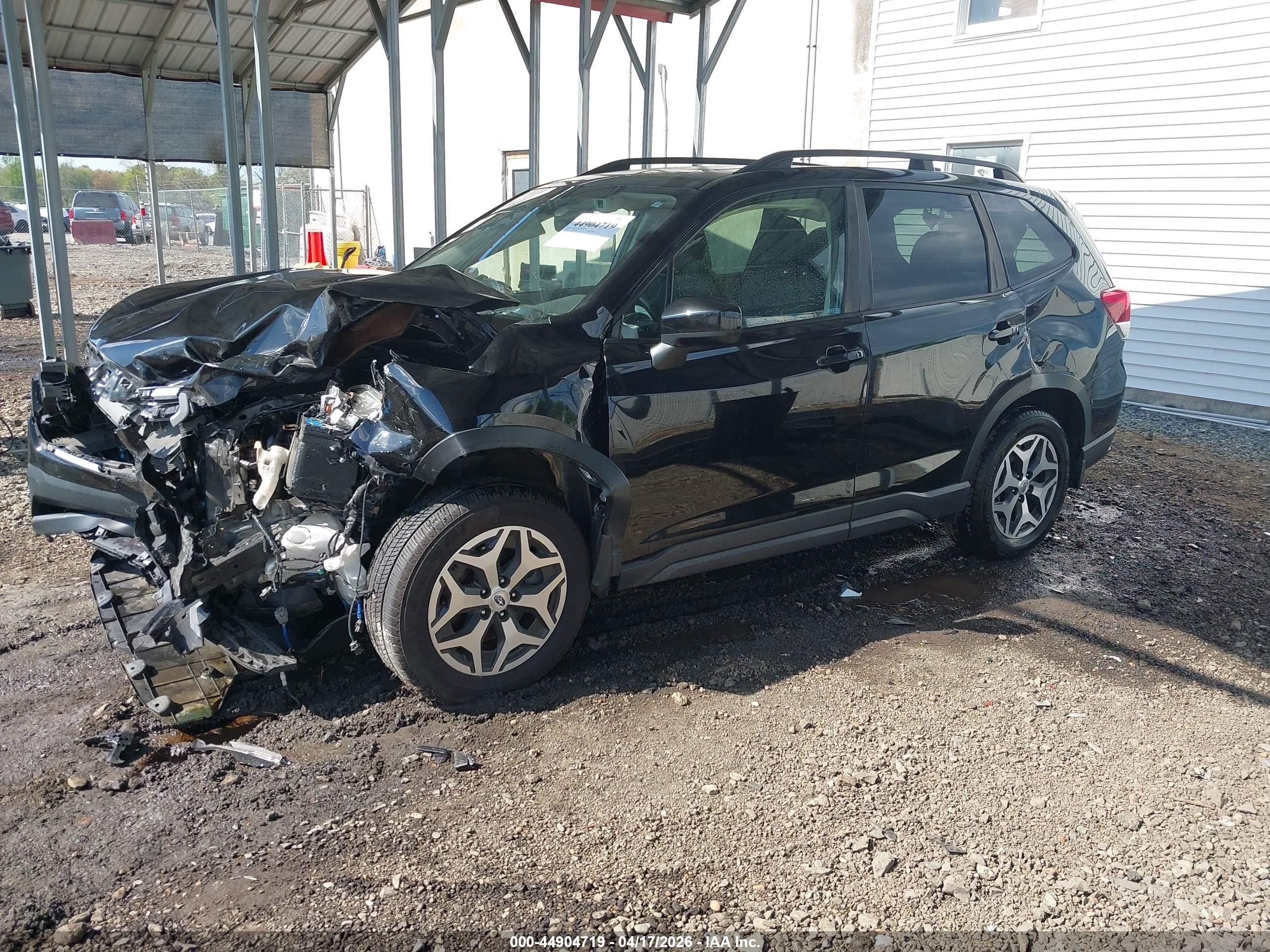 2020 Subaru Forester Premium Black vin: JF2SKAJC4LH442188