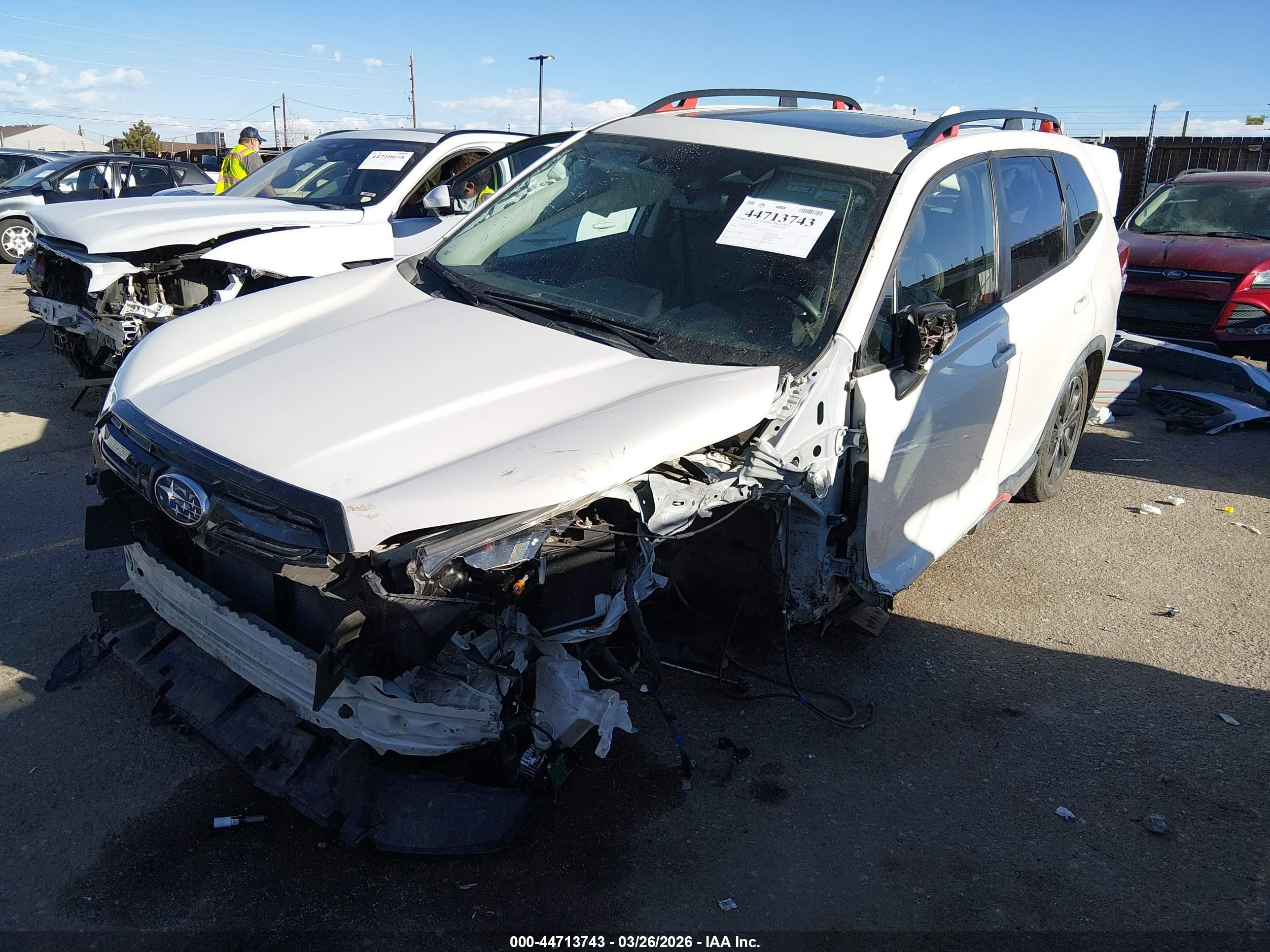 2022 Subaru Forester Sport White vin: JF2SKAJC5NH506967