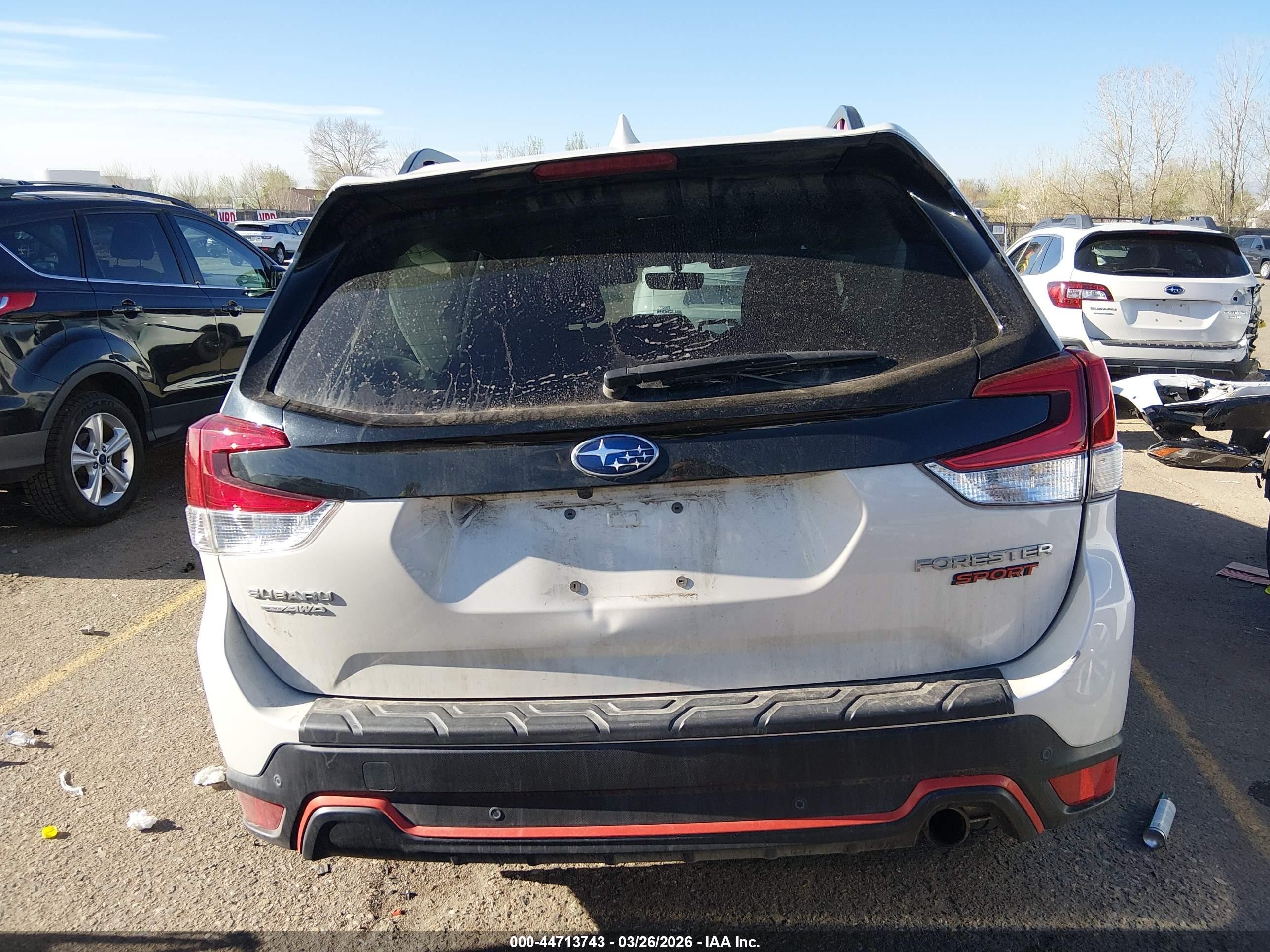 2022 Subaru Forester Sport White vin: JF2SKAJC5NH506967