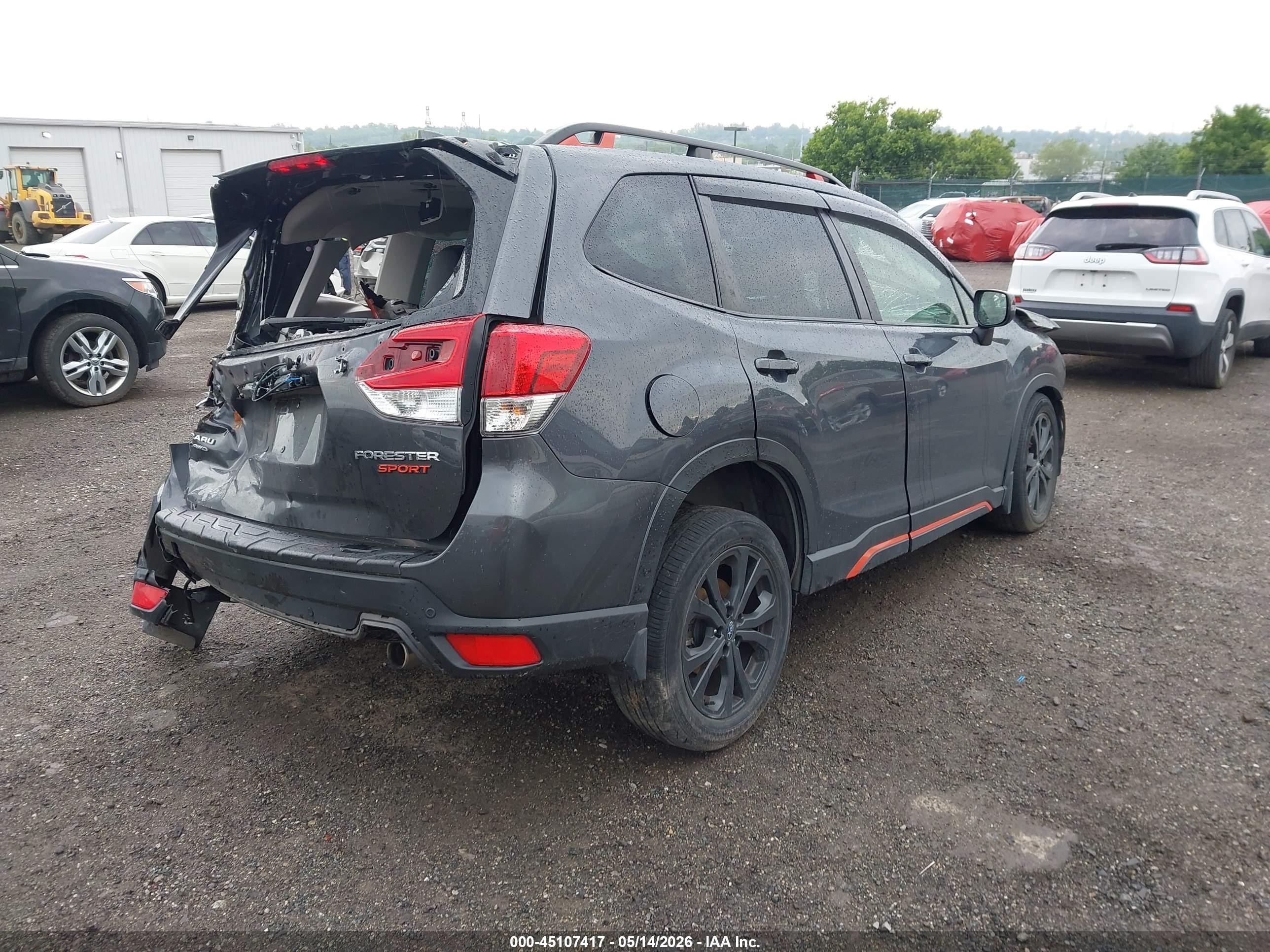 2023 Subaru Forester Sport Gray vin: JF2SKAJC5PH452492