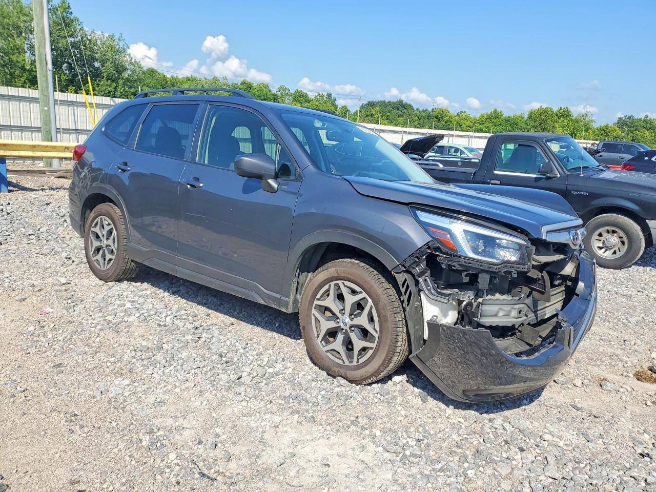 2021 Subaru Forester Premium Серый vin: JF2SKAJC7MH465479