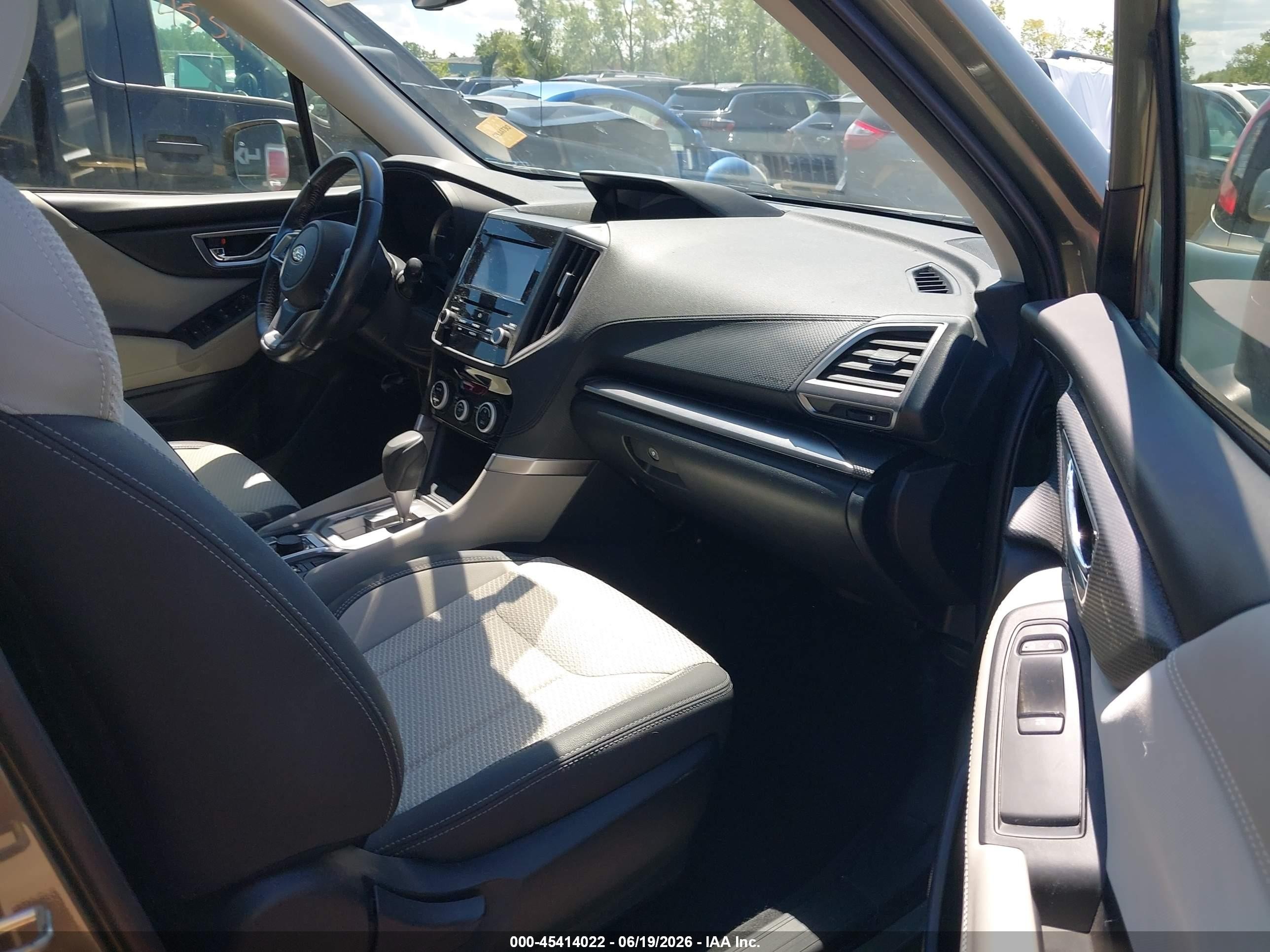 2021 Subaru Forester Premium Green vin: JF2SKAJC7MH593138
