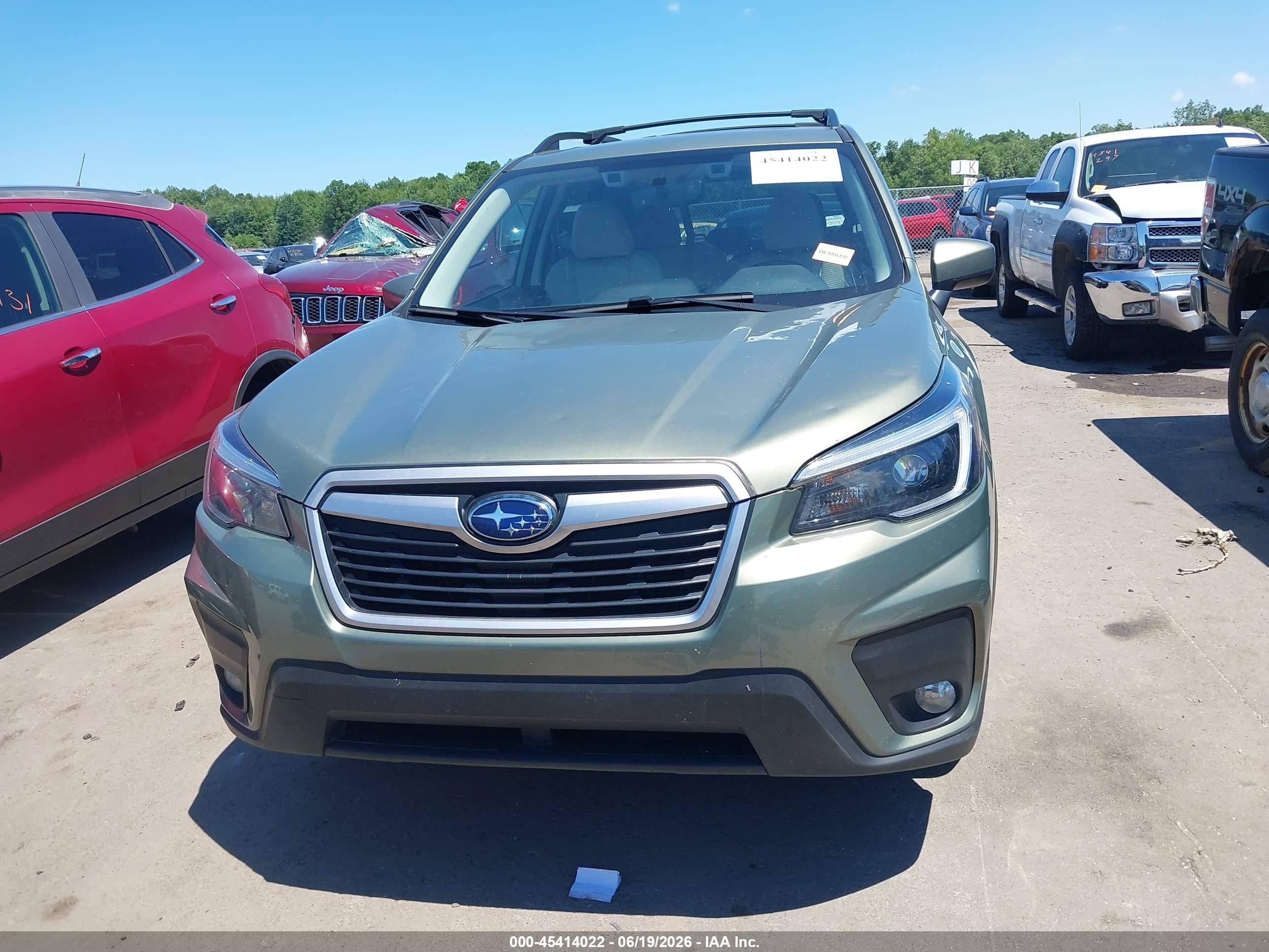 2021 Subaru Forester Premium Green vin: JF2SKAJC7MH593138