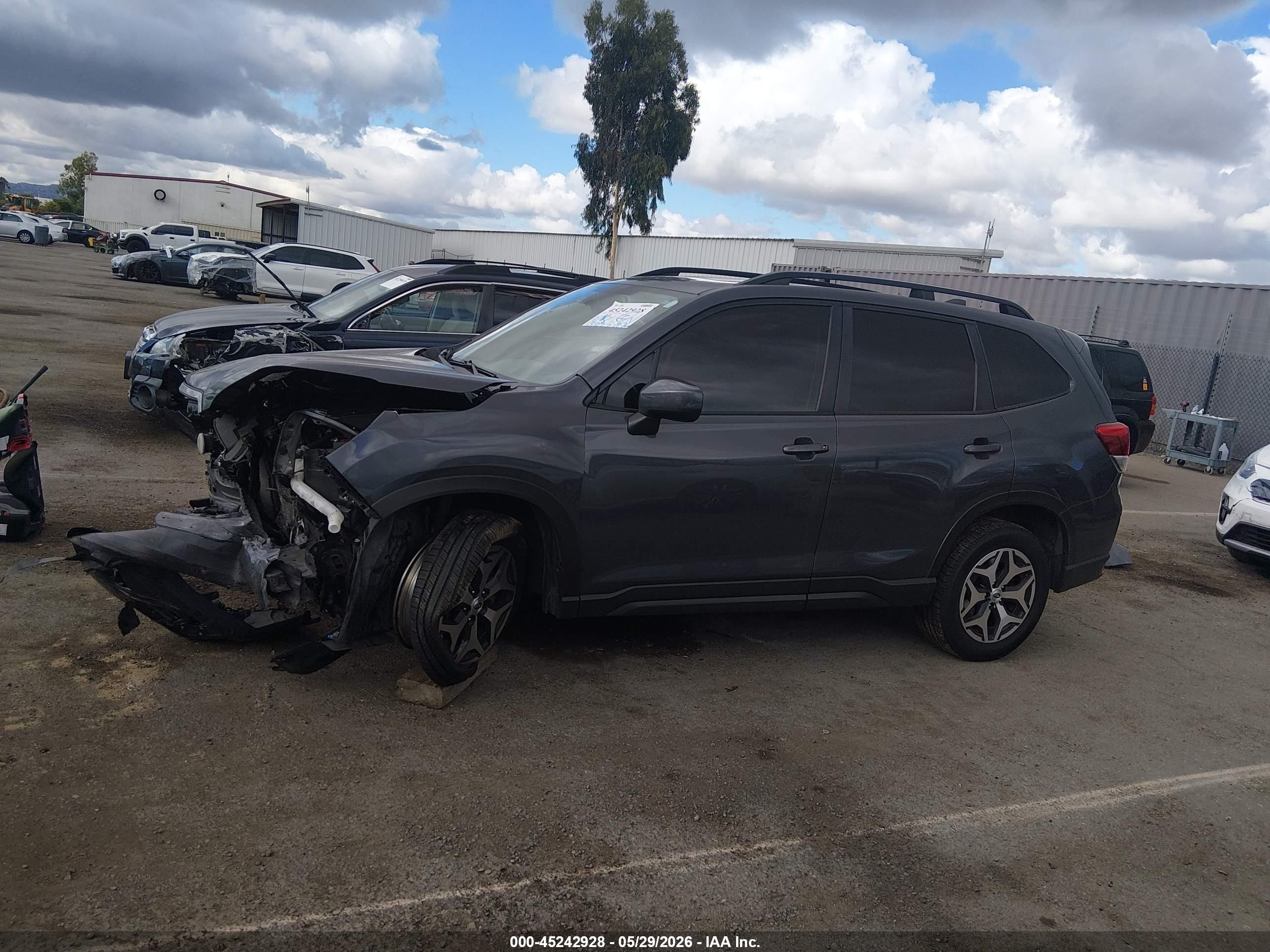 2021 Subaru Forester Premium Gray vin: JF2SKAJC8MH481318