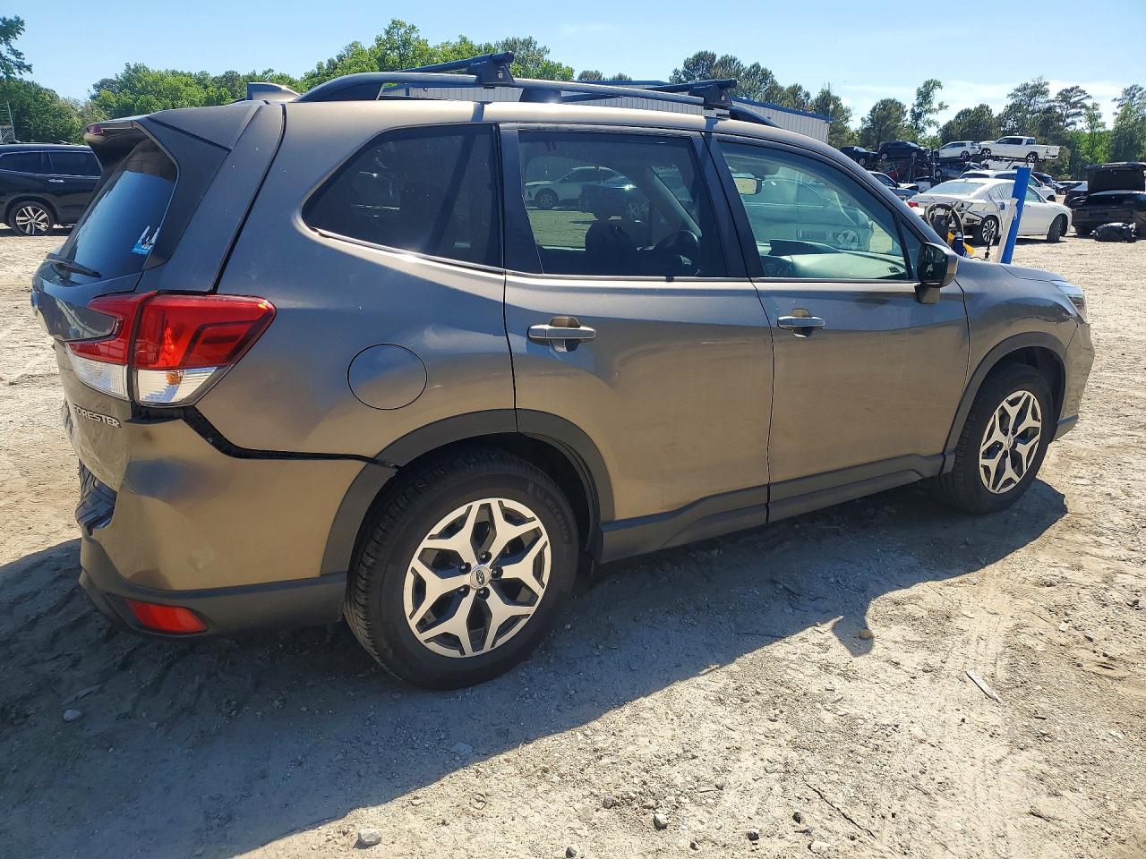 2020 Subaru Forester Premium Gray vin: JF2SKAJC9LH537281