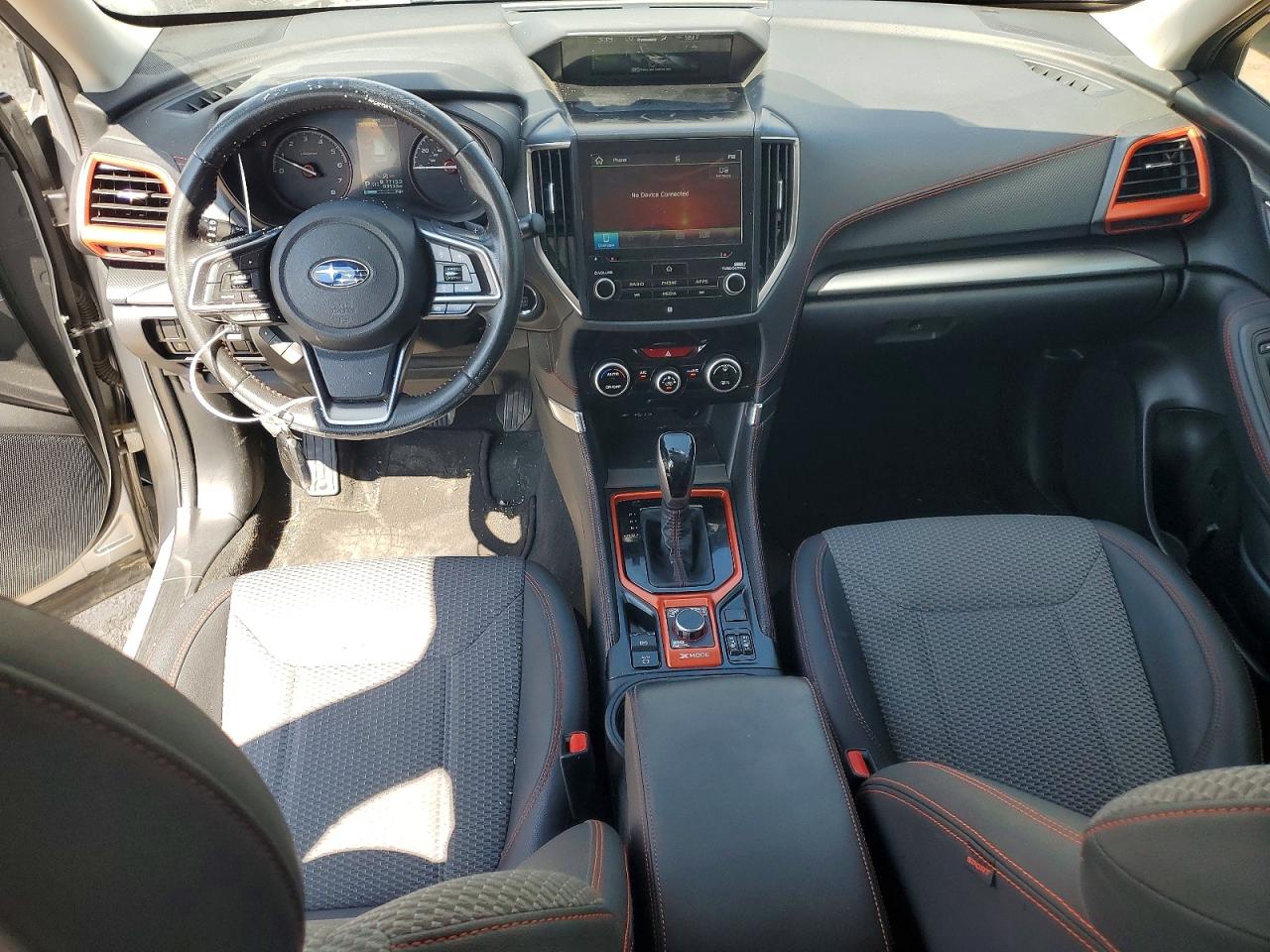 2019 Subaru Forester Sport Серый vin: JF2SKAKCXKH553972