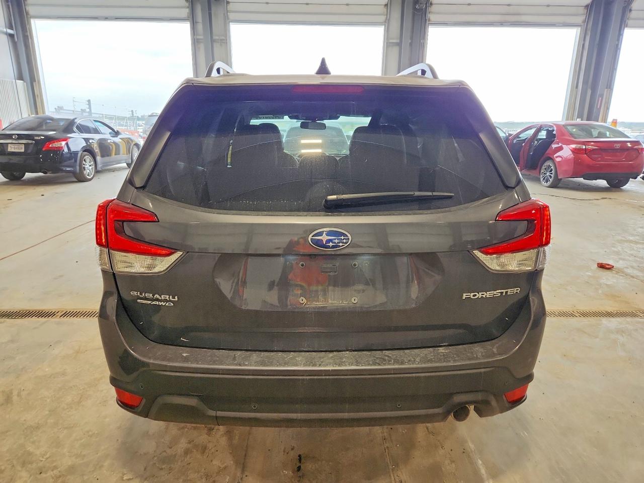 2024 Subaru Forester Limited Charcoal vin: JF2SKALC2RH515550
