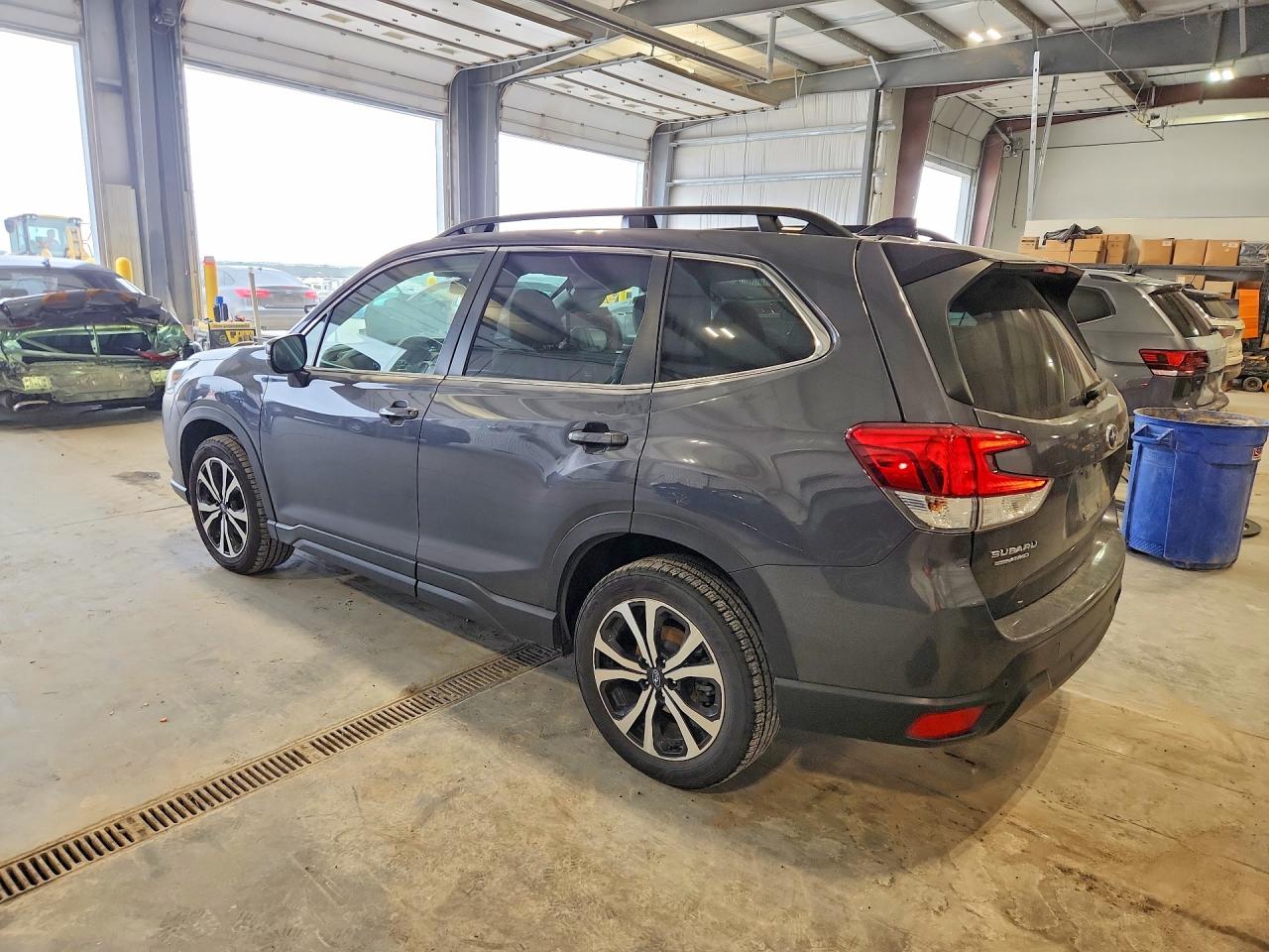 2024 Subaru Forester Limited Charcoal vin: JF2SKALC2RH515550