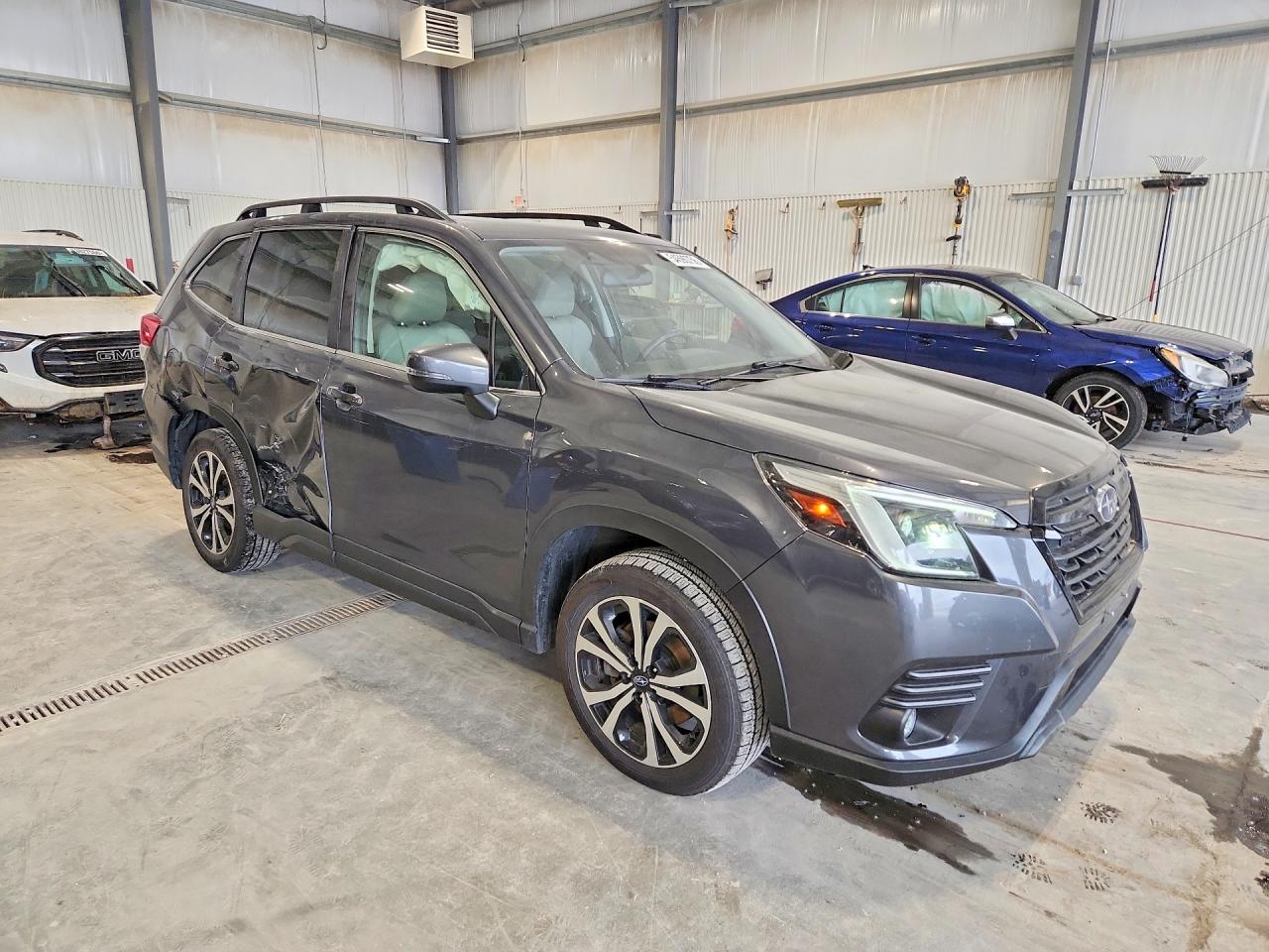 2024 Subaru Forester Limited Charcoal vin: JF2SKALC2RH515550