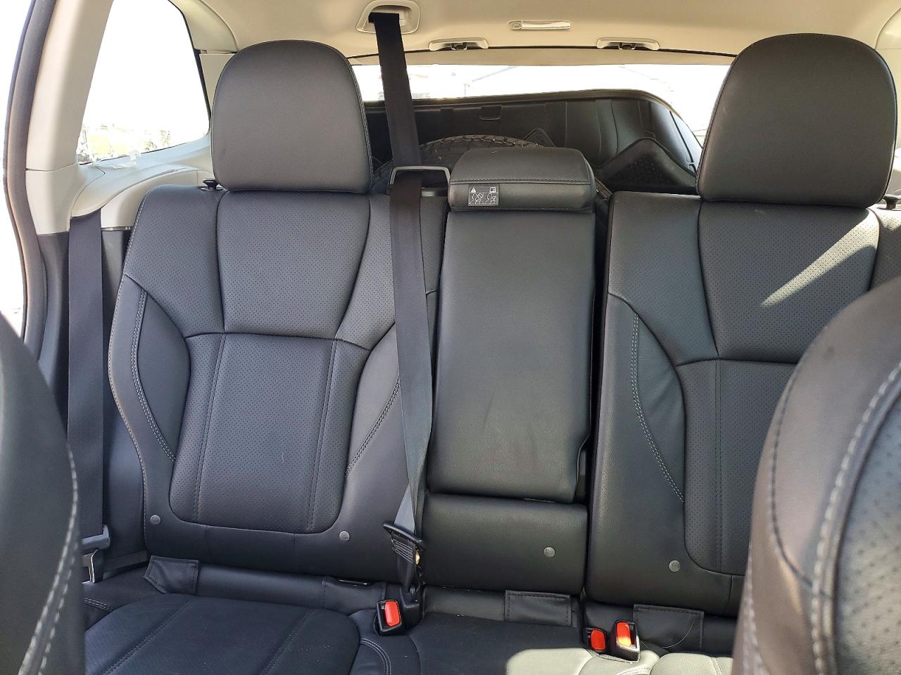 2024 Subaru Forester White vin: JF2SKALC7RH429974