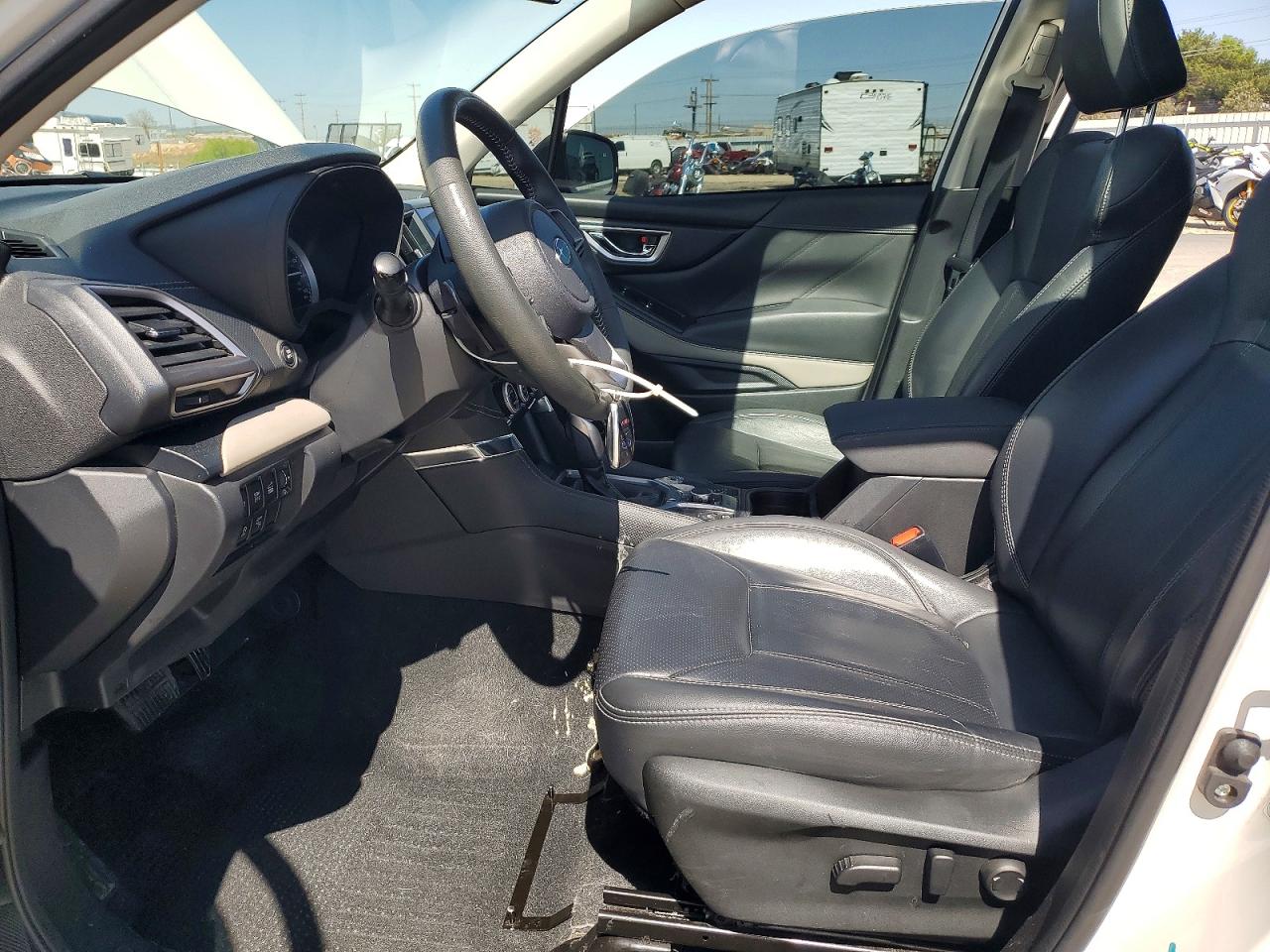 2024 Subaru Forester White vin: JF2SKALC7RH429974