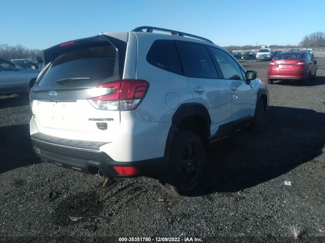 2022 Subaru Forester Wilderness White vin: JF2SKAMC8NH432424